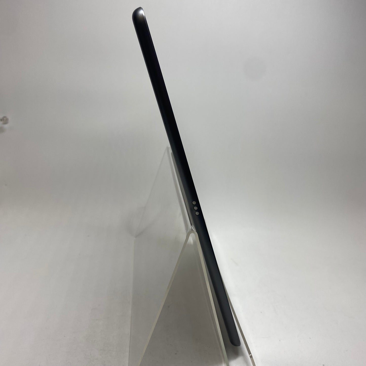 WiFi Only Apple iPad 9th Gen 64GB Space Gray MK2K3LL/A