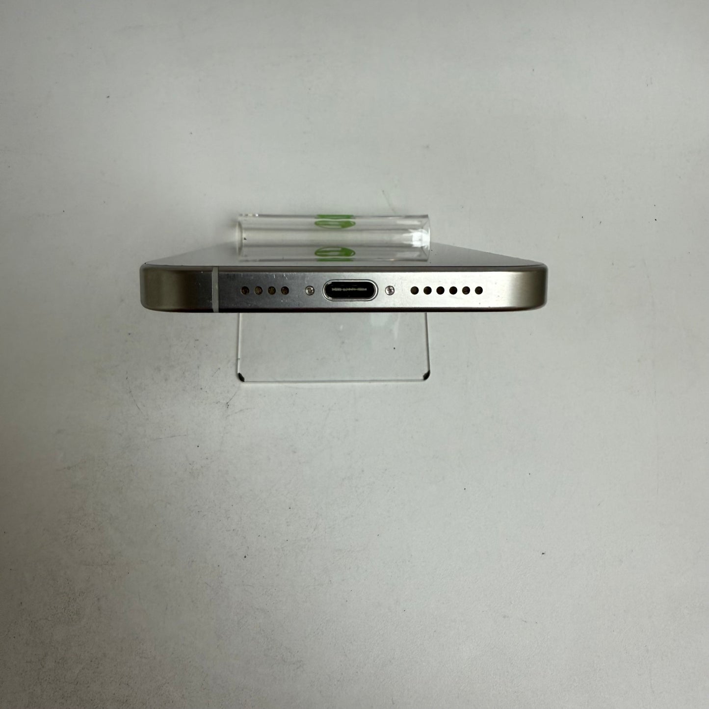 Factory Unlocked Apple iPhone 15 Pro Max 256GB White Titanium MU673LL/A