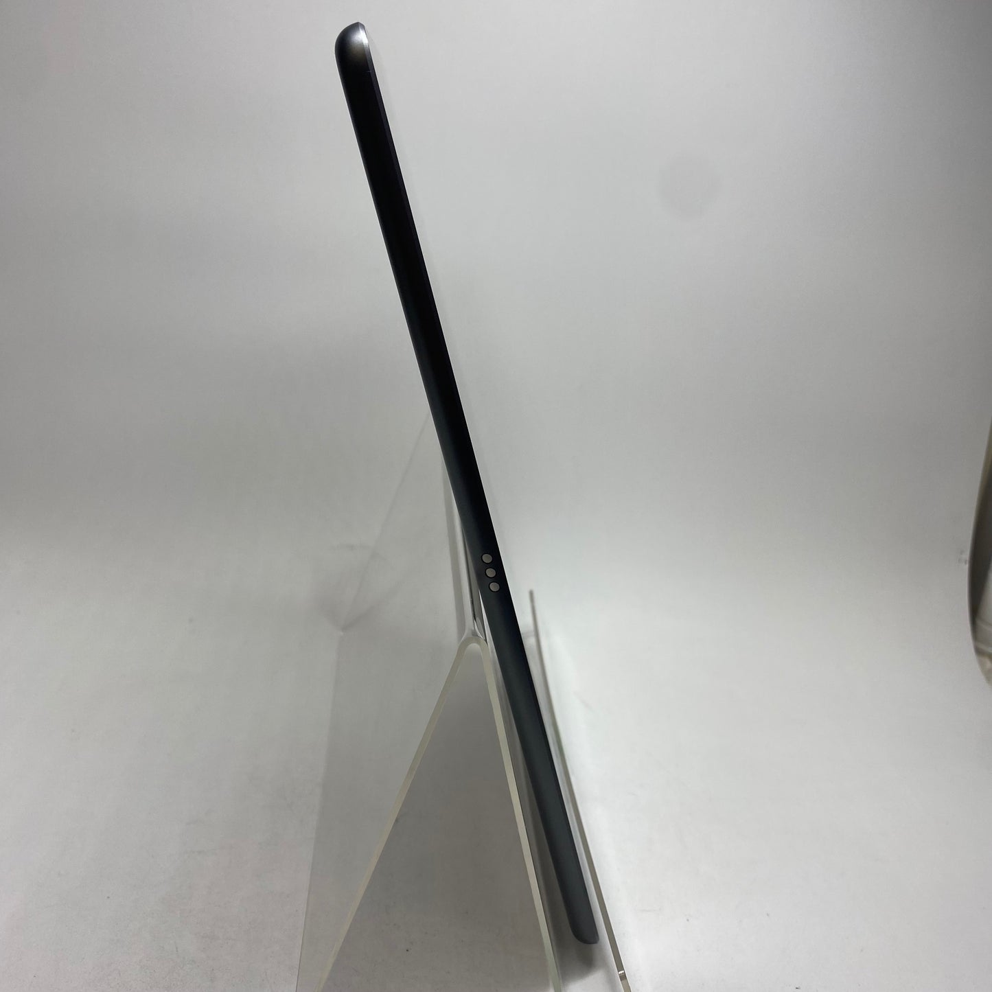 Factory Unlocked Apple iPad 9th Gen 64GB Space Gray MK663LL/A