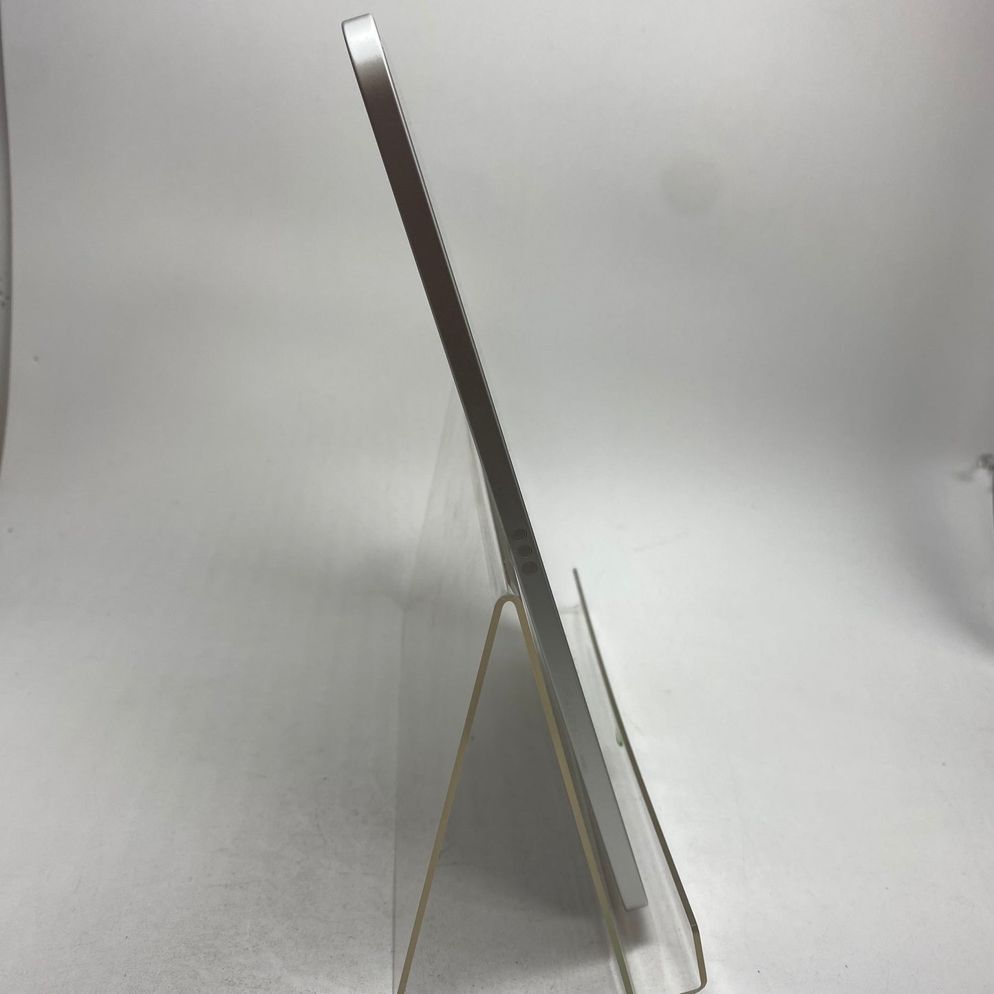 WiFi Only Apple iPad 11" (A16) 128GB Silver MD3Y4LL/A