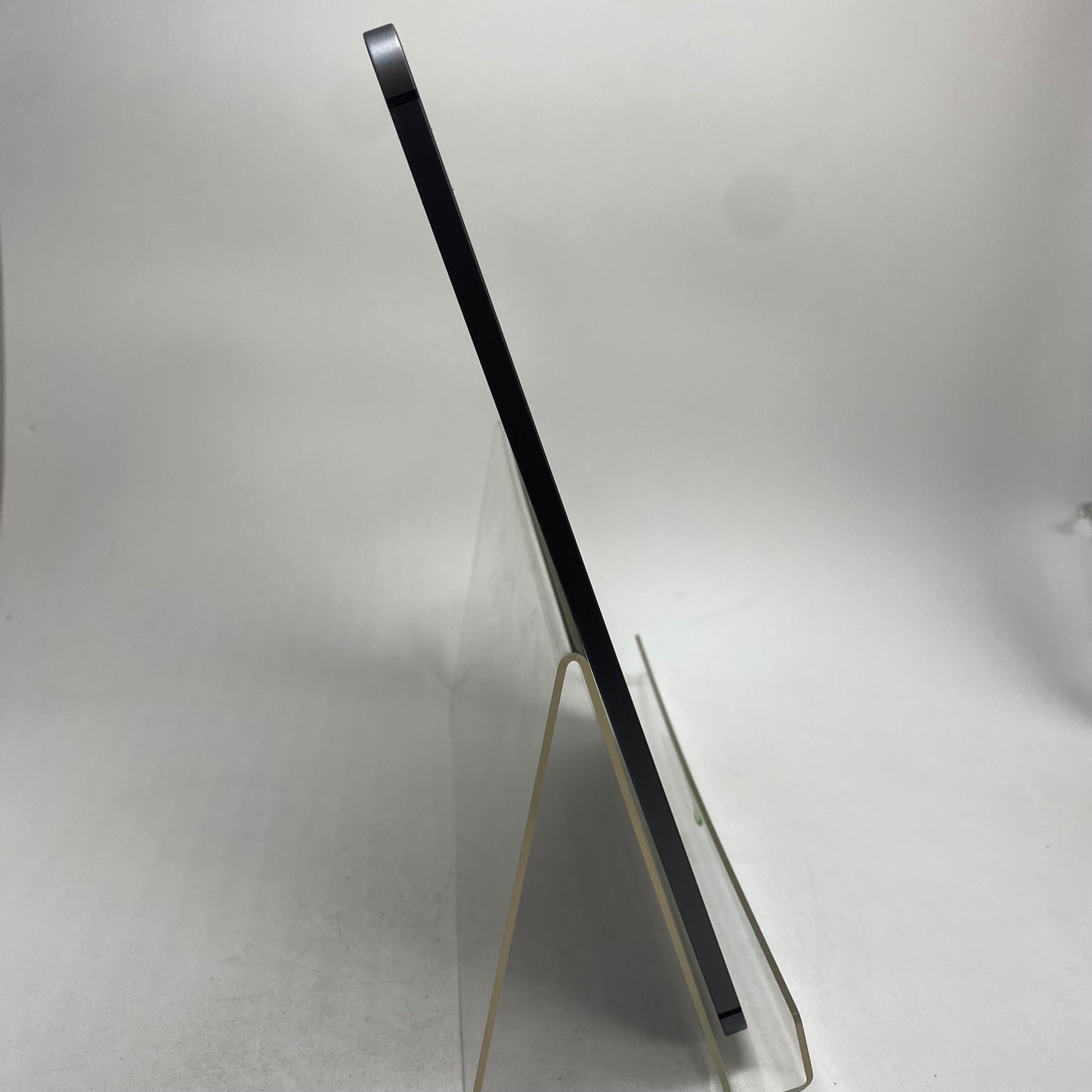 Factory Unlocked Apple iPad Air 5th Gen 256GB Space Gray MM713LL/A