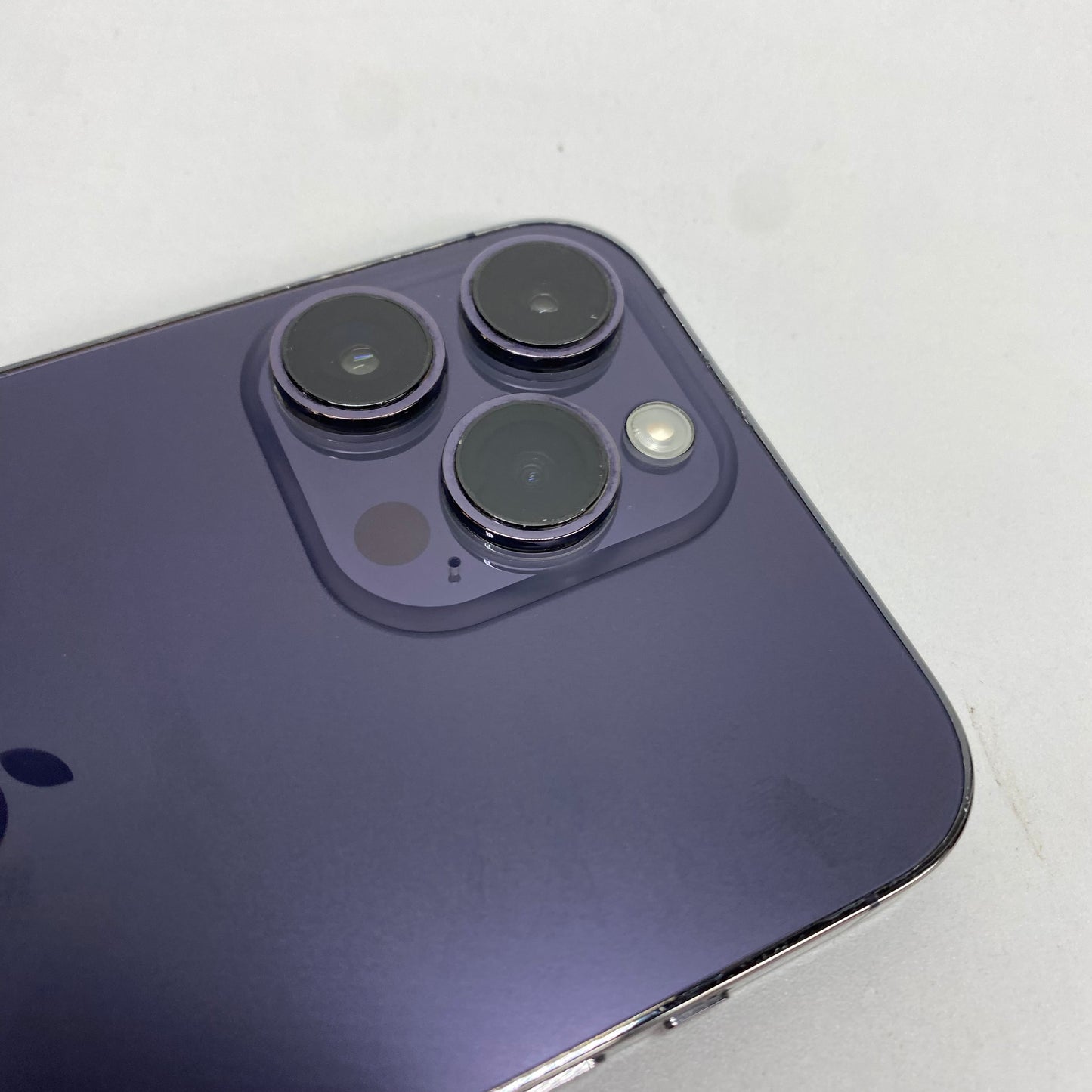 Unlocked Apple iPhone 14 Pro Max 256GB 18.5 Deep Purple MQ8W3LL/A