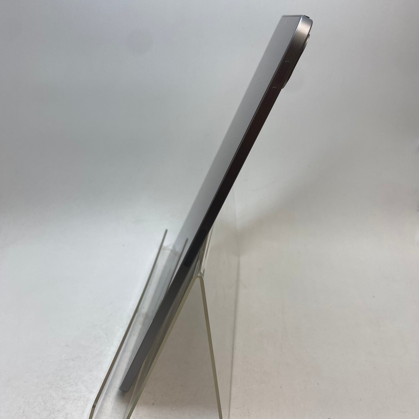 WiFi Only Apple iPad Pro 11" 4th Gen 128GB Space Gray MNXD3LL/A