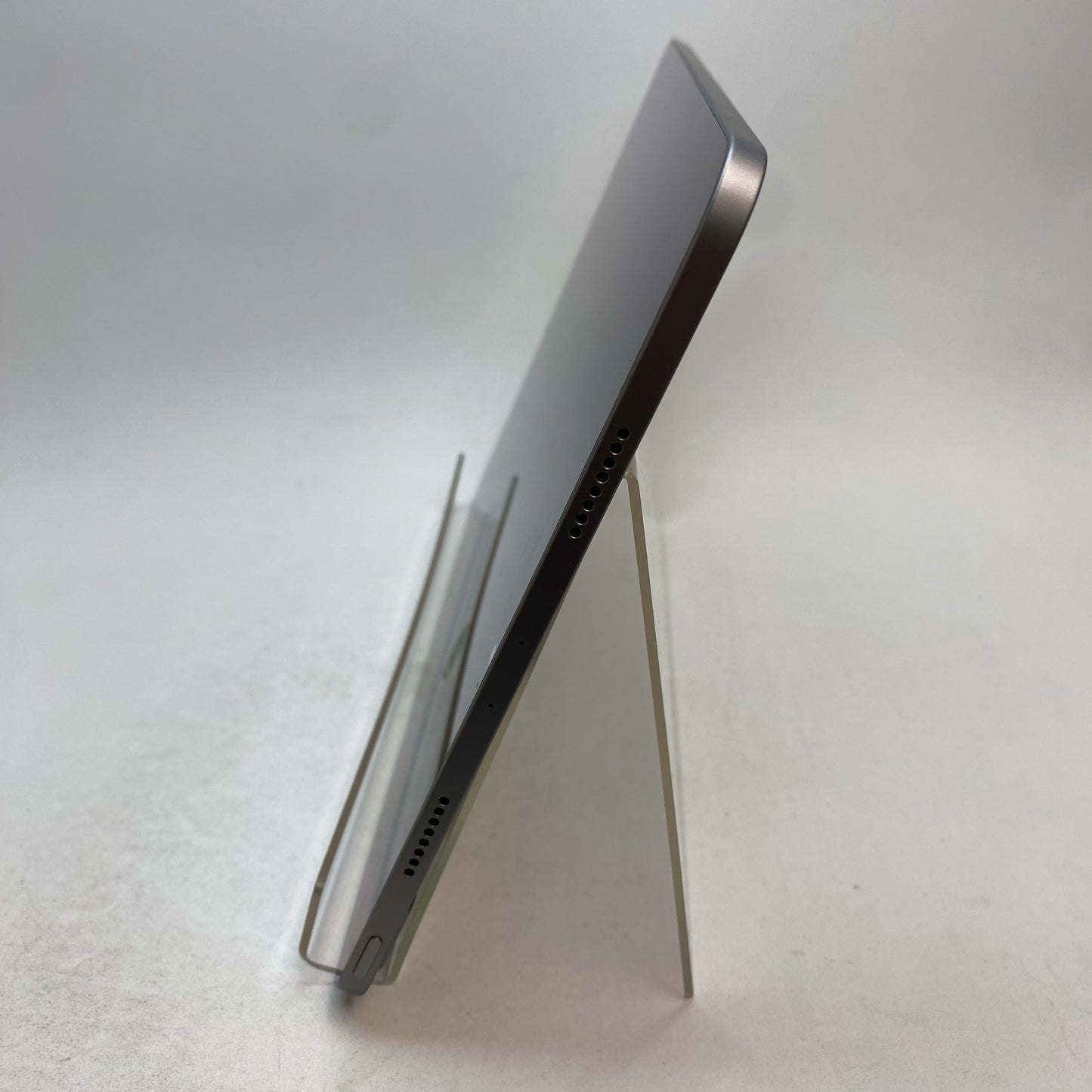 WiFi Only Apple iPad Pro 11" 4th Gen 128GB Space Gray MNXD3LL/A