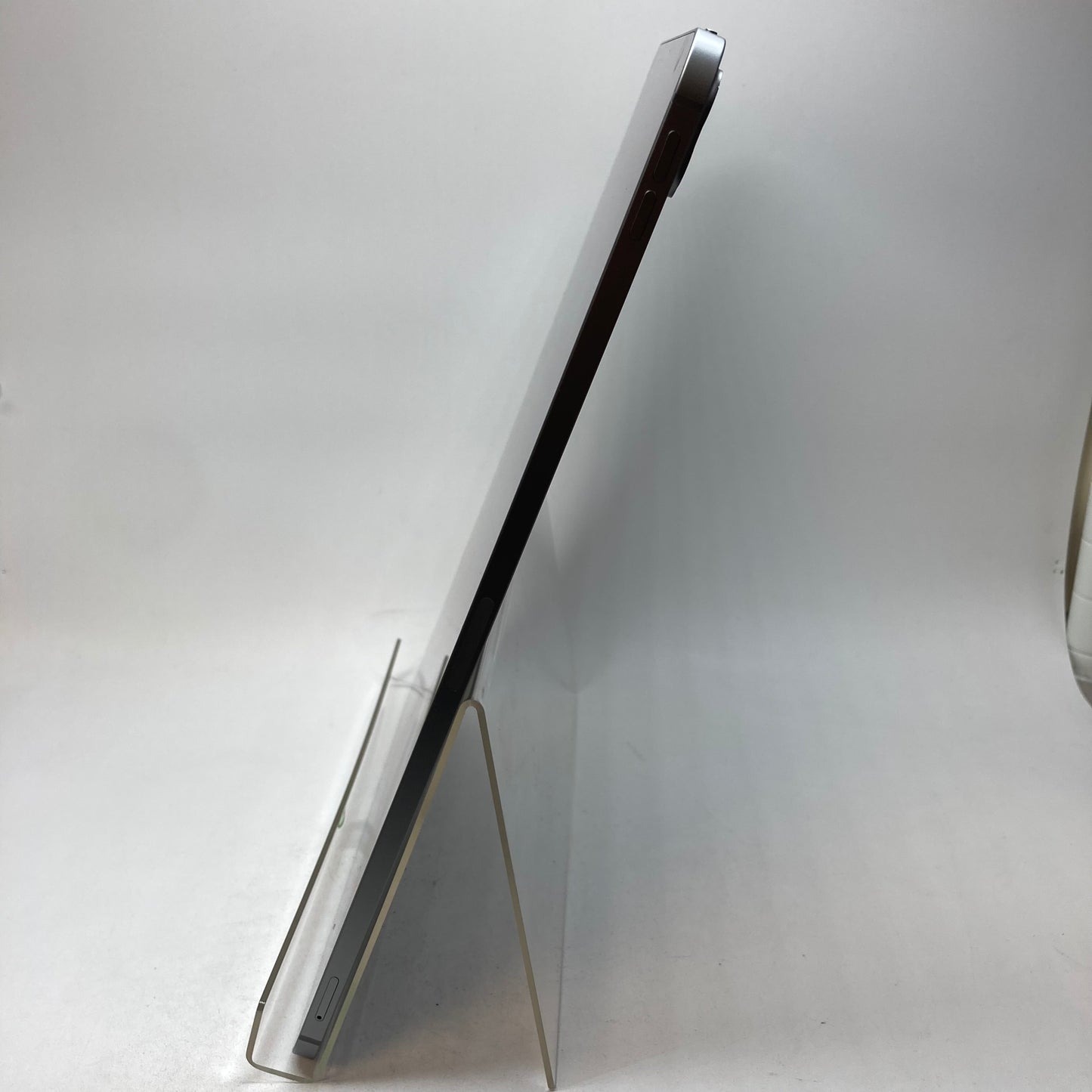 Factory Unlocked Apple iPad Pro 12.9" 6th Gen 2TB Space Gray NP663LL/A