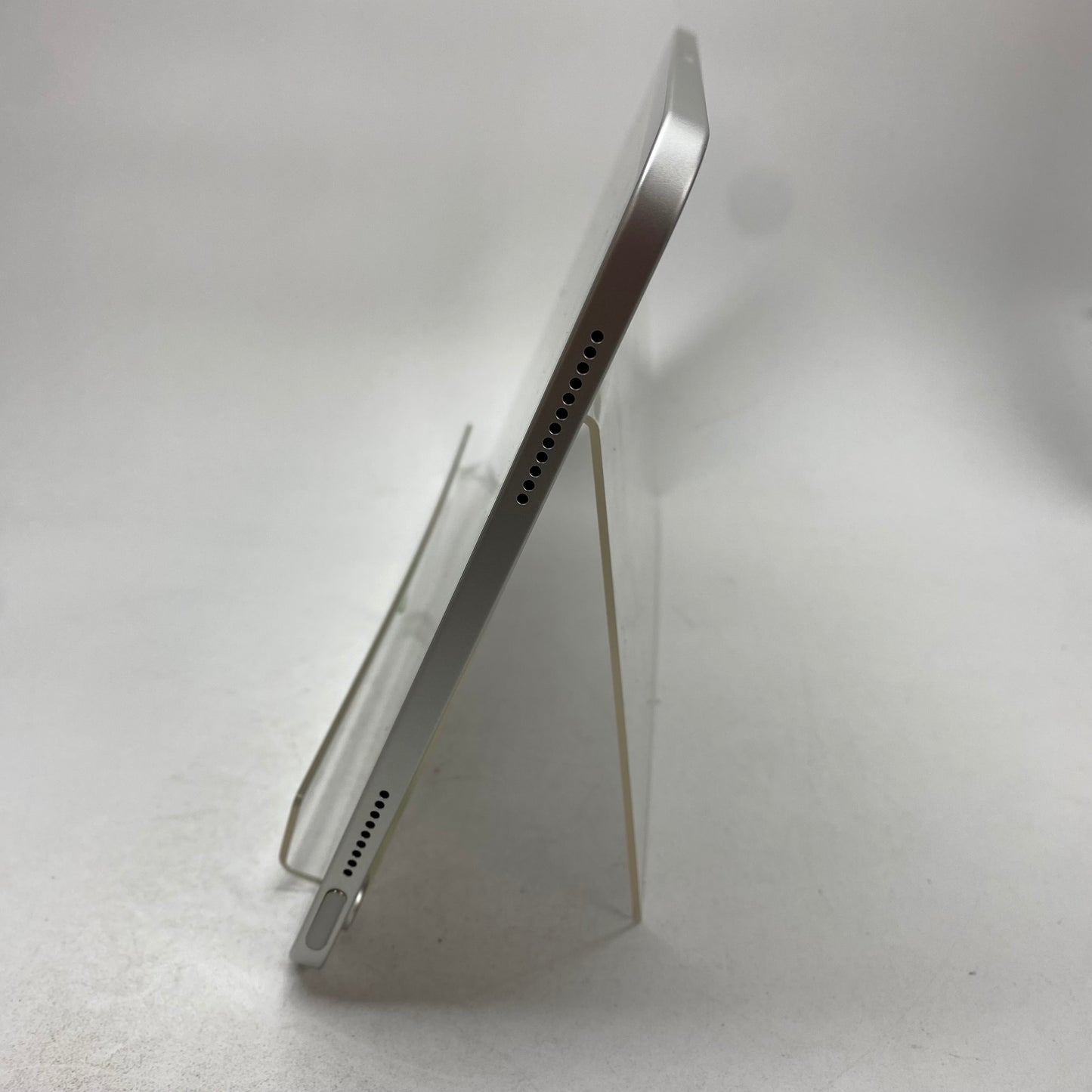 WiFi Only Apple iPad 11" (A16) 128GB Silver MD3Y4LL/A