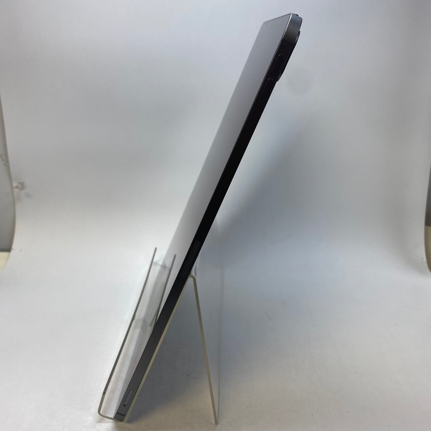 Factory Unlocked Apple iPad Pro 12.9" 6th Gen 1TB Space Gray NP643LL/A