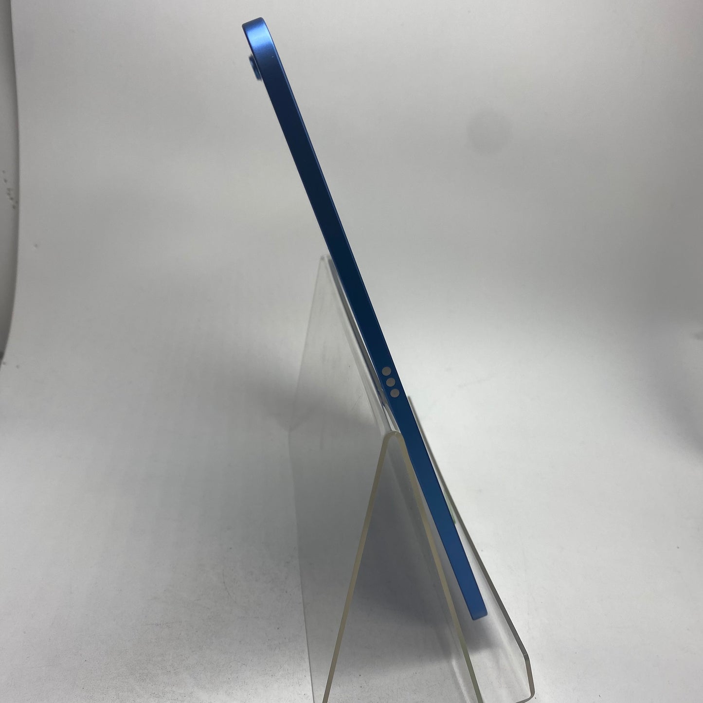 WiFi Only Apple iPad 11" (A16) 128GB Blue MD4A4LL/A