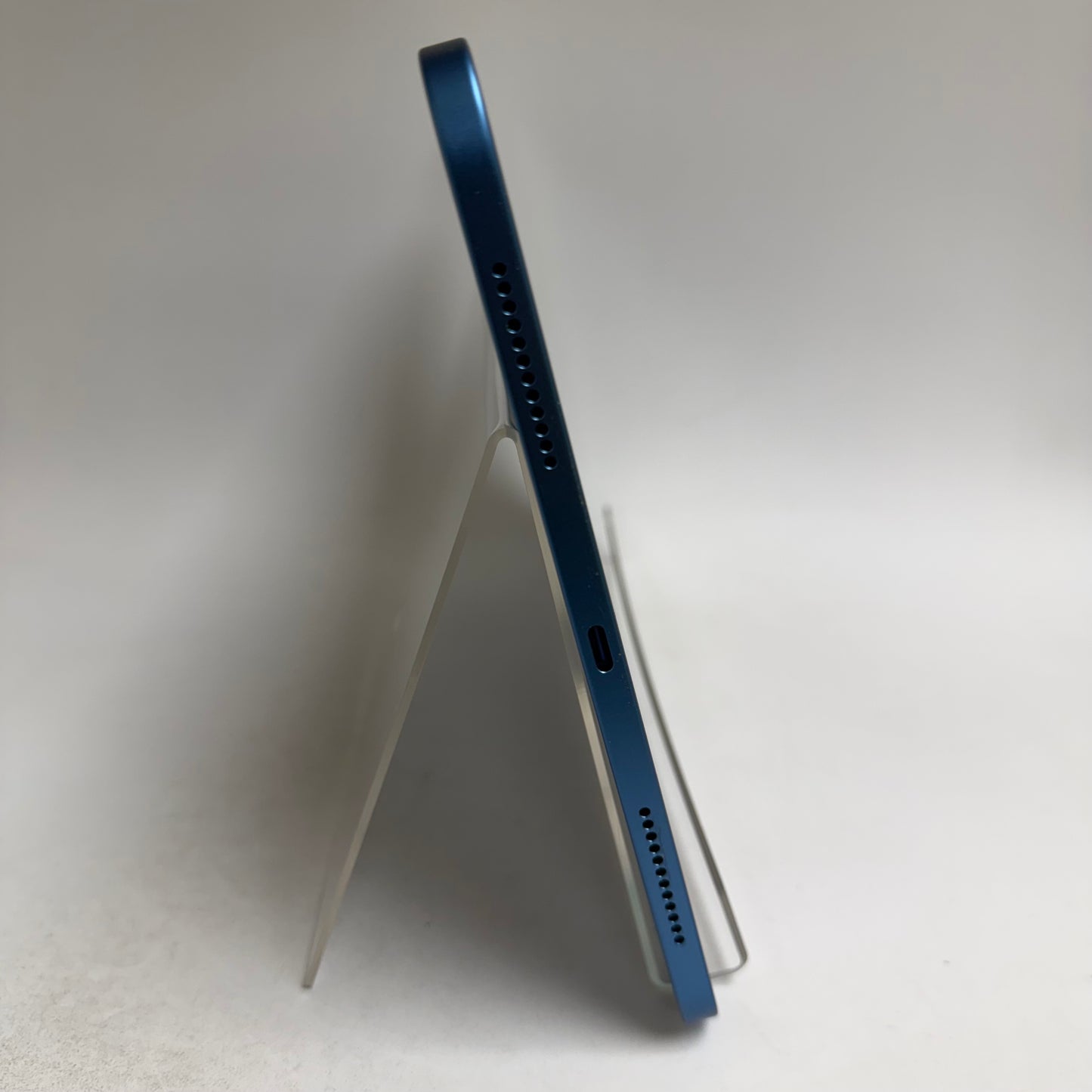 WiFi Only Apple iPad 11" (A16) 128GB Blue MD4A4LL/A