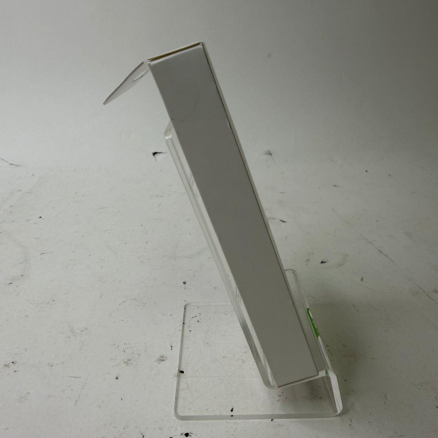 New Apple AirTag 4 Pack White MX542LL/A