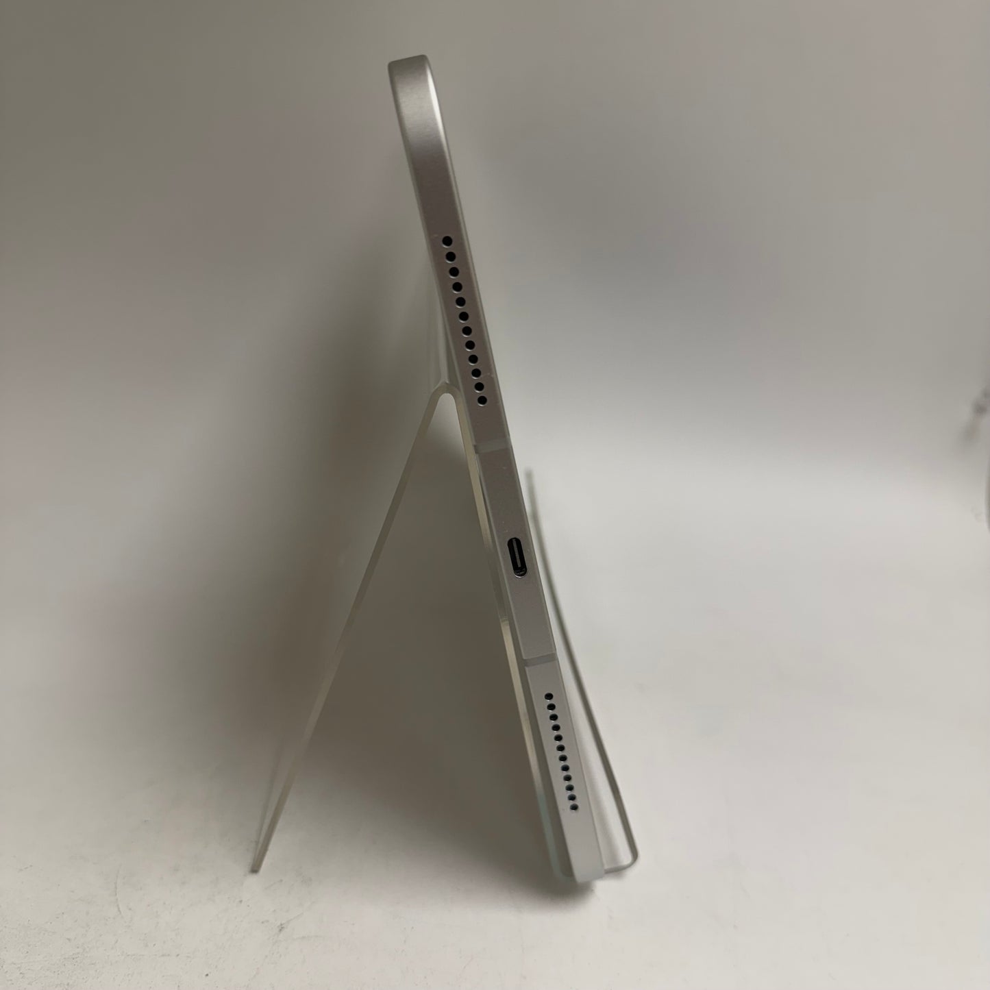 Factory Unlocked Apple iPad 10th Gen 64GB Silver MQ6J3LL/A