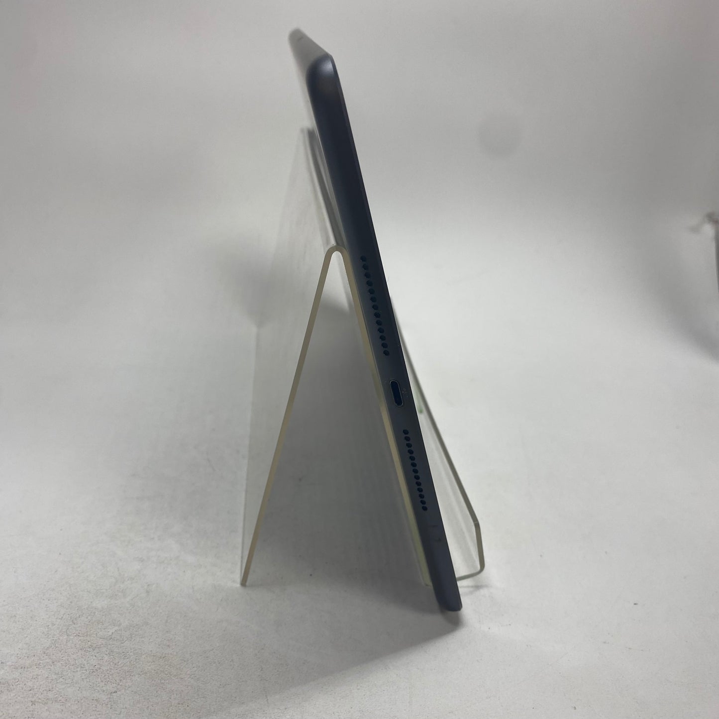 WiFi Only Apple iPad 7th Gen 32GB Space Gray MW742LL/A
