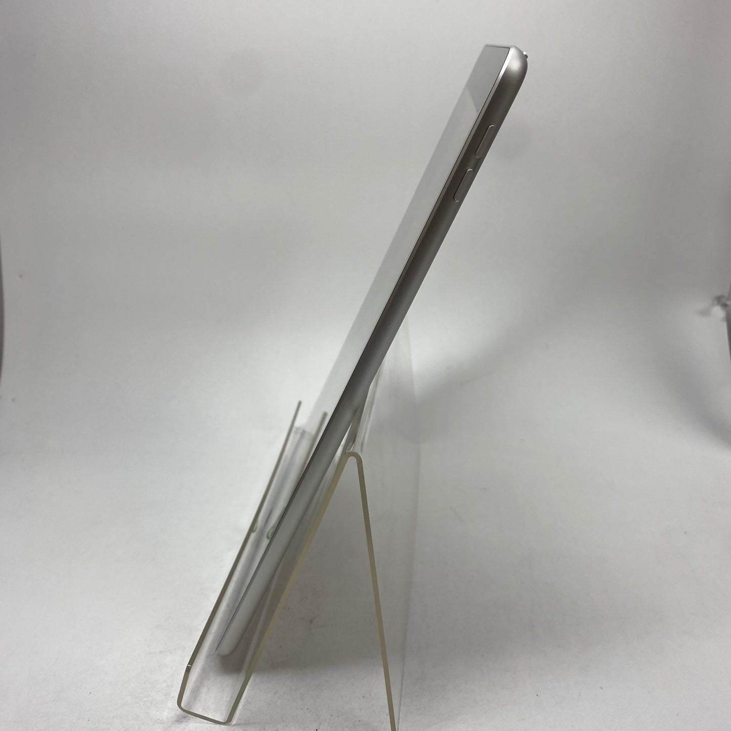 WiFi Only Apple iPad 9th Gen 64GB Silver MK2L3LL/A