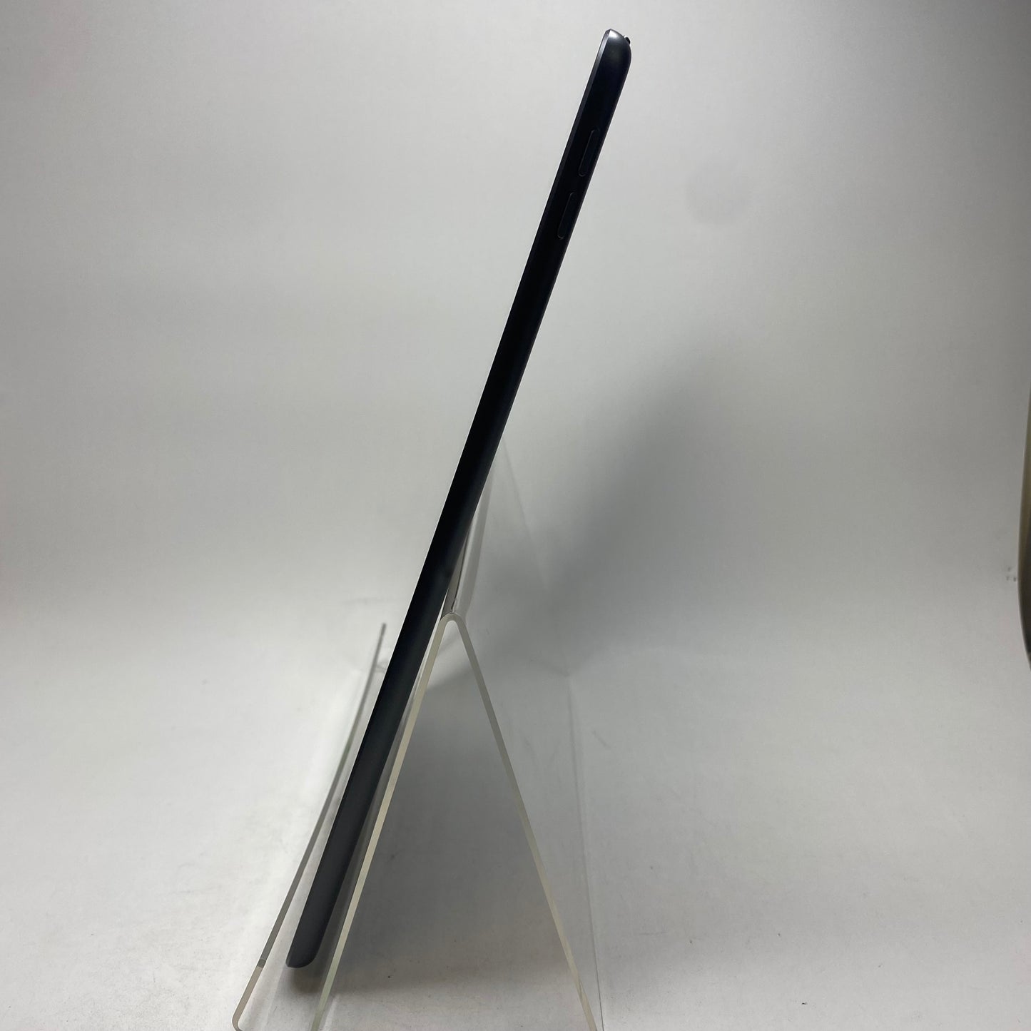 WiFi Only Apple iPad 9th Gen 64GB Space Gray MK2K3LL/A