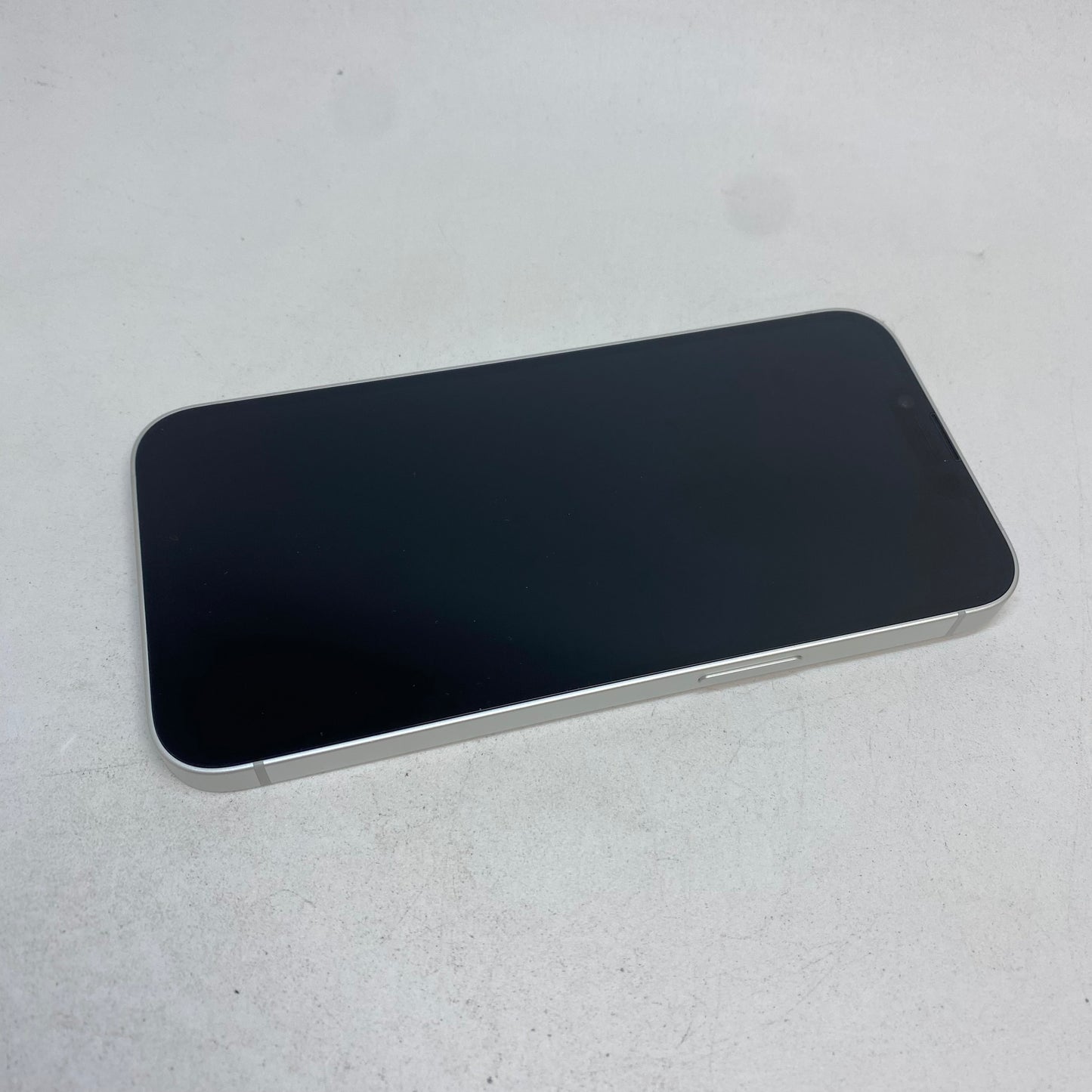Factory Unlocked Apple iPhone 16e 128GB White MD0E4LL/A