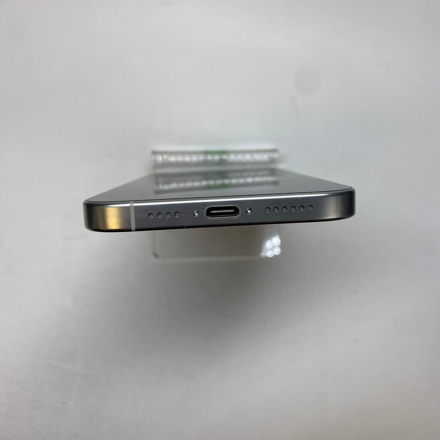 Factory Unlocked Apple iPhone 16 Pro Max 256GB White Titanium MYW43LL/A