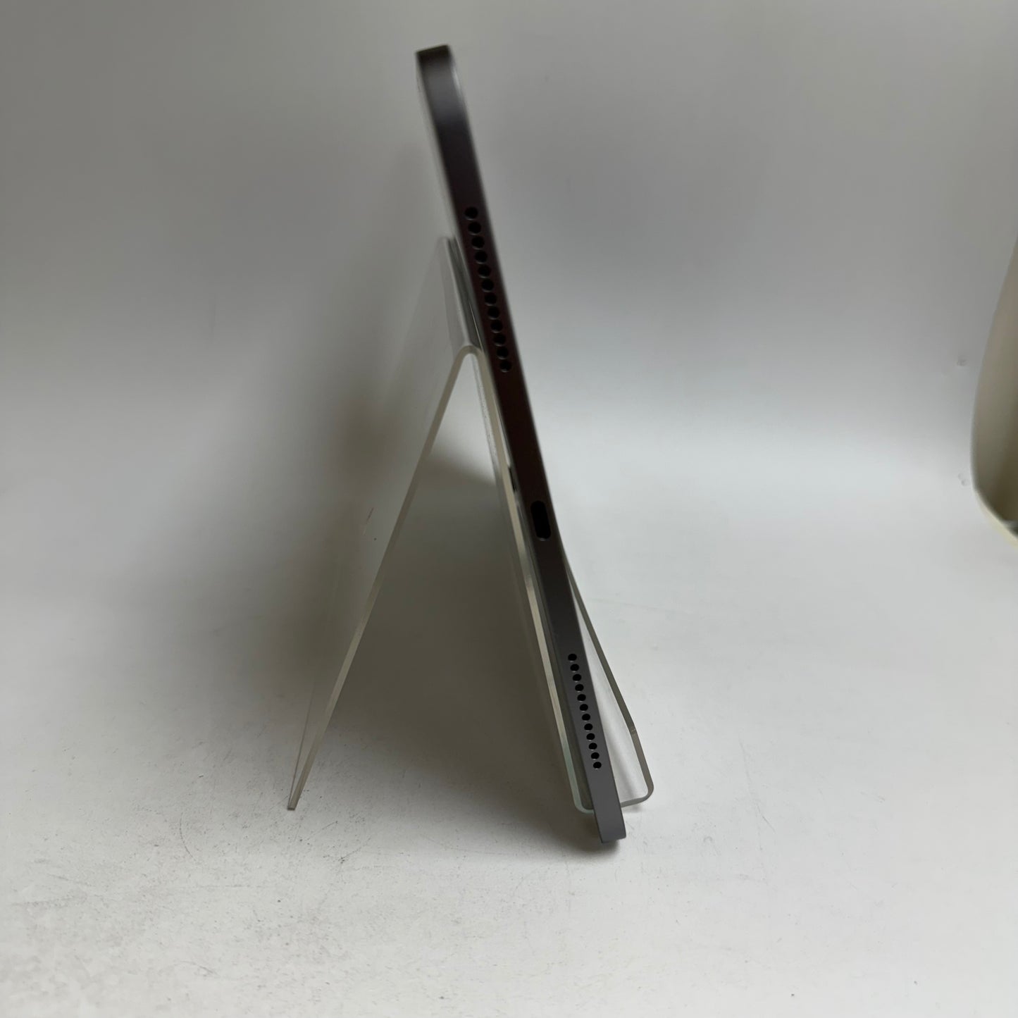 WiFi Only Apple iPad Air 11" M3 256GB Space Gray MCA14LL/A