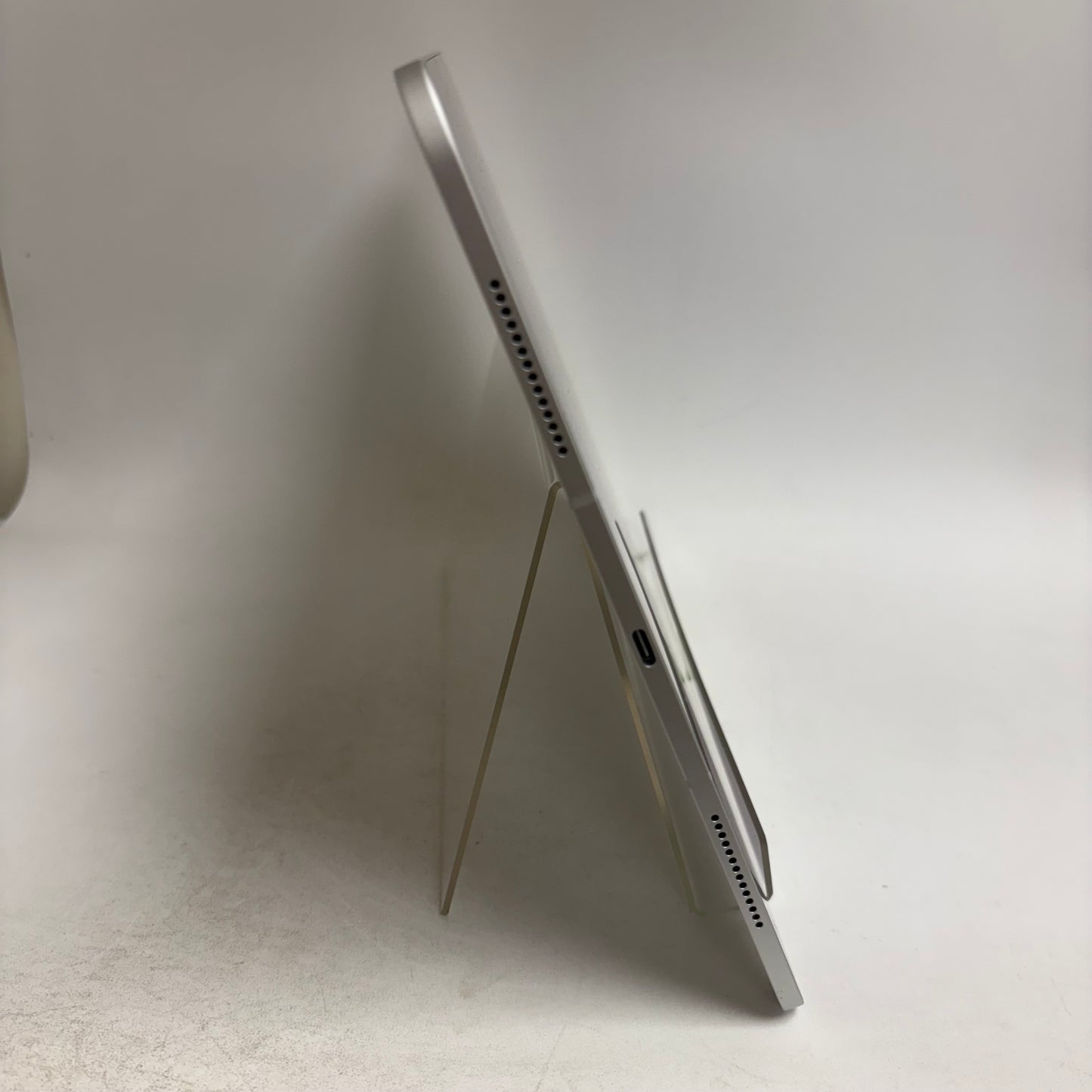 Factory Unlocked Apple iPad Pro 13" M4 1TB Silver MWT03LL/A