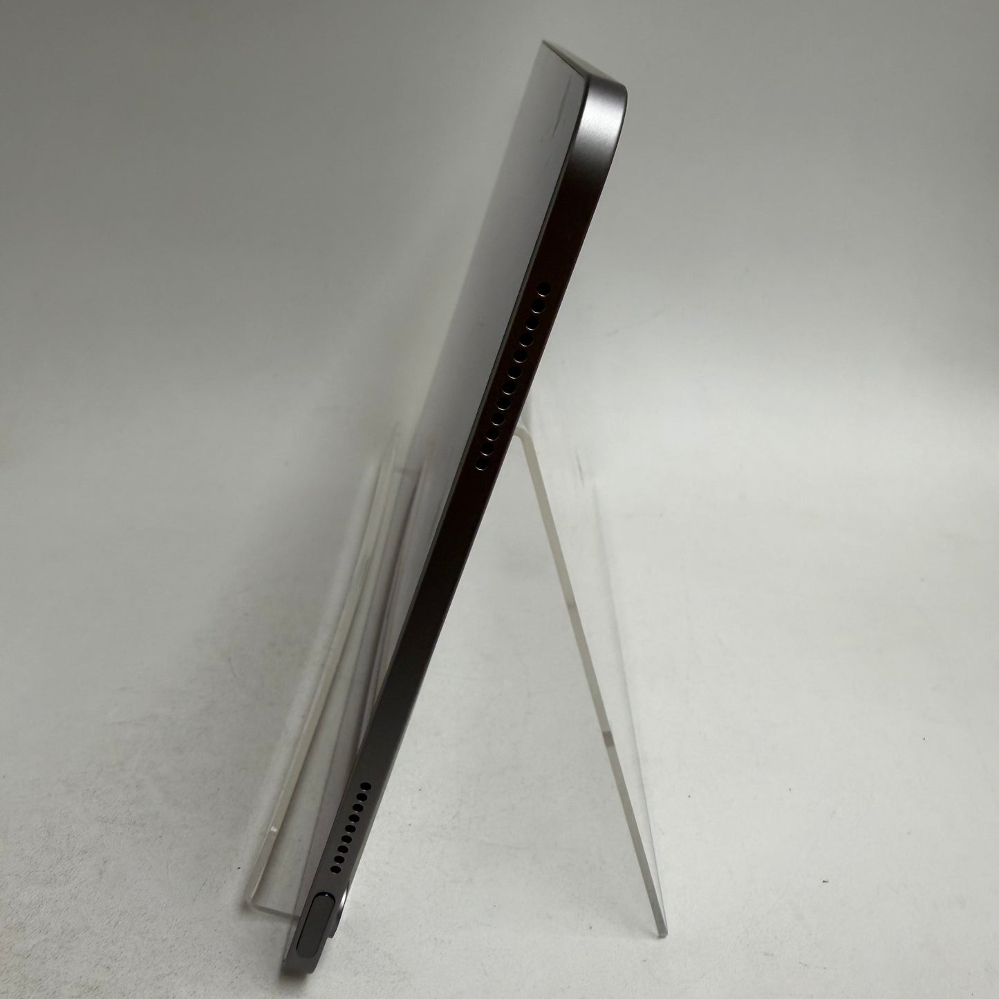 WiFi Only Apple iPad Air 11" M3 256GB Space Gray MCA14LL/A