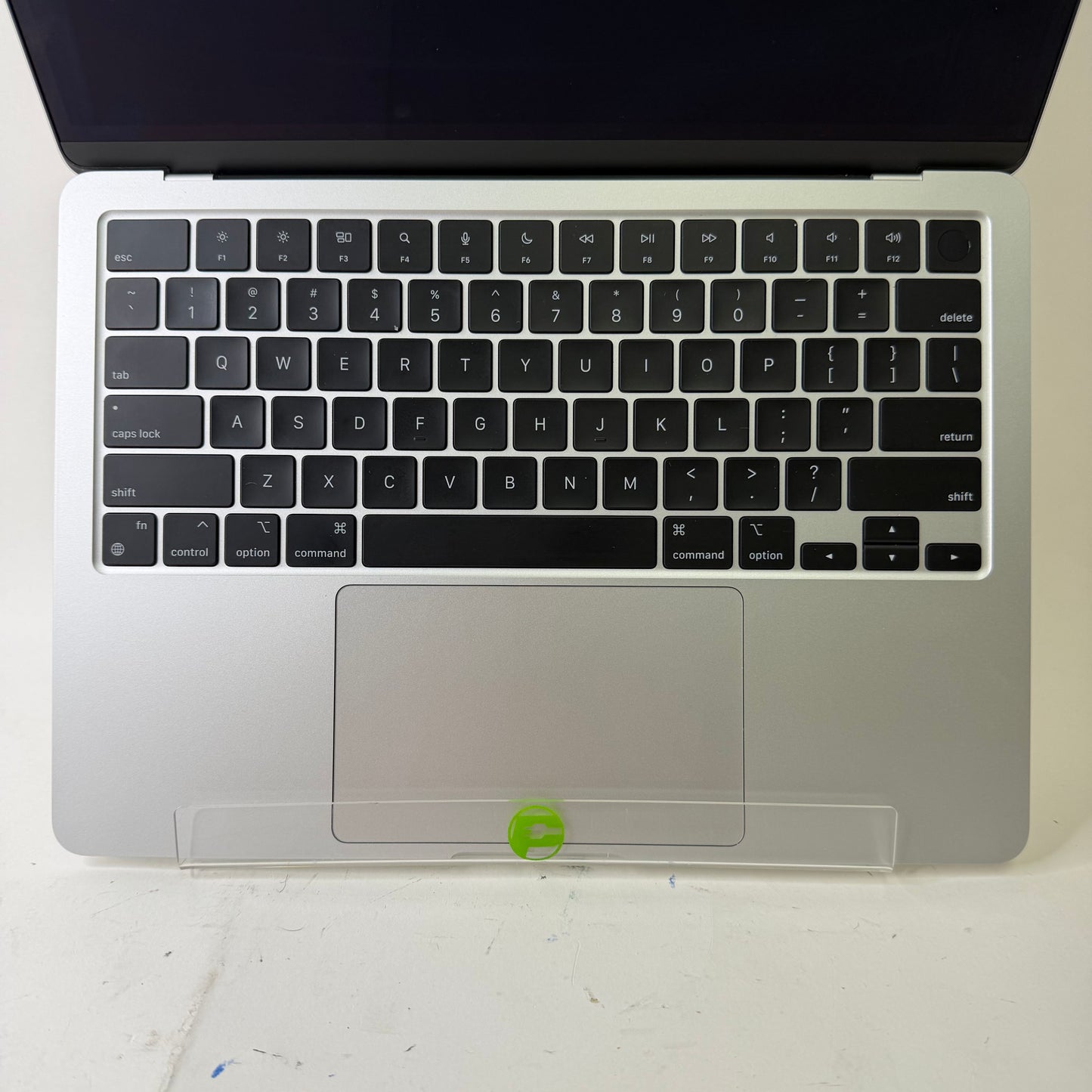 2022 Apple MacBook Air 13.6" M2 8 Core 3.5GHz 8GB RAM 256GB SSD A2681