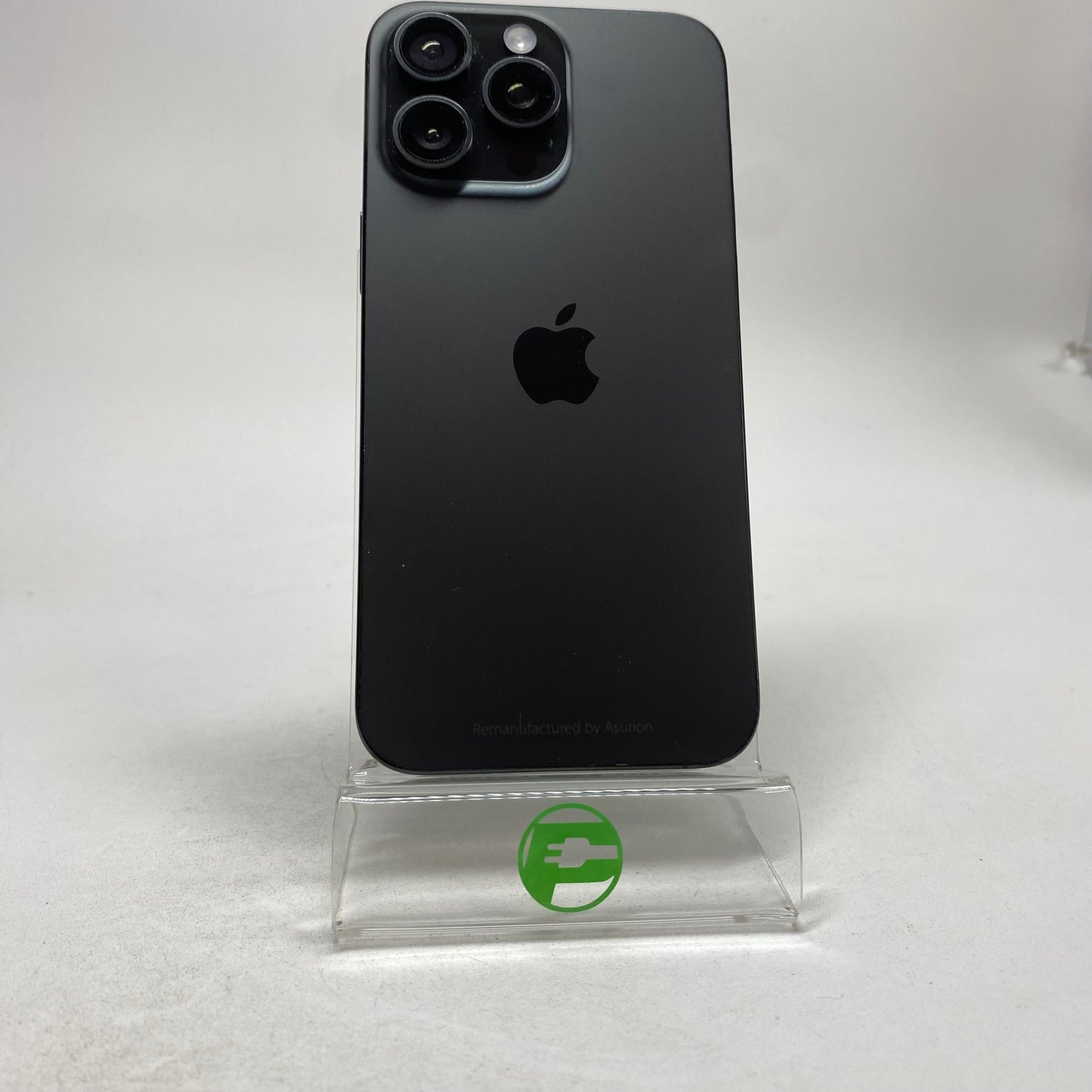Unlocked Apple iPhone 15 Pro Max 512GB 18.2.1 Black Titanium MU6A3LL/A