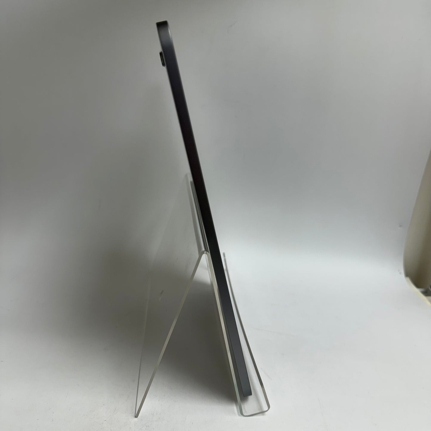 WiFi Only Apple iPad Air 11" M3 256GB Space Gray MCA14LL/A
