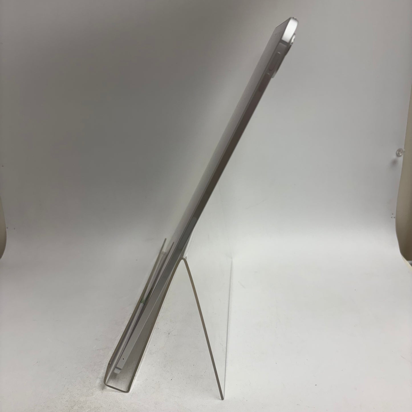 Factory Unlocked Apple iPad Pro 13" M4 1TB Silver MWT03LL/A