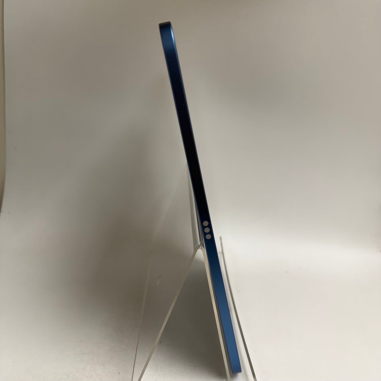 WiFi Only Apple iPad 11" (A16) 128GB Blue MD4A4LL/A