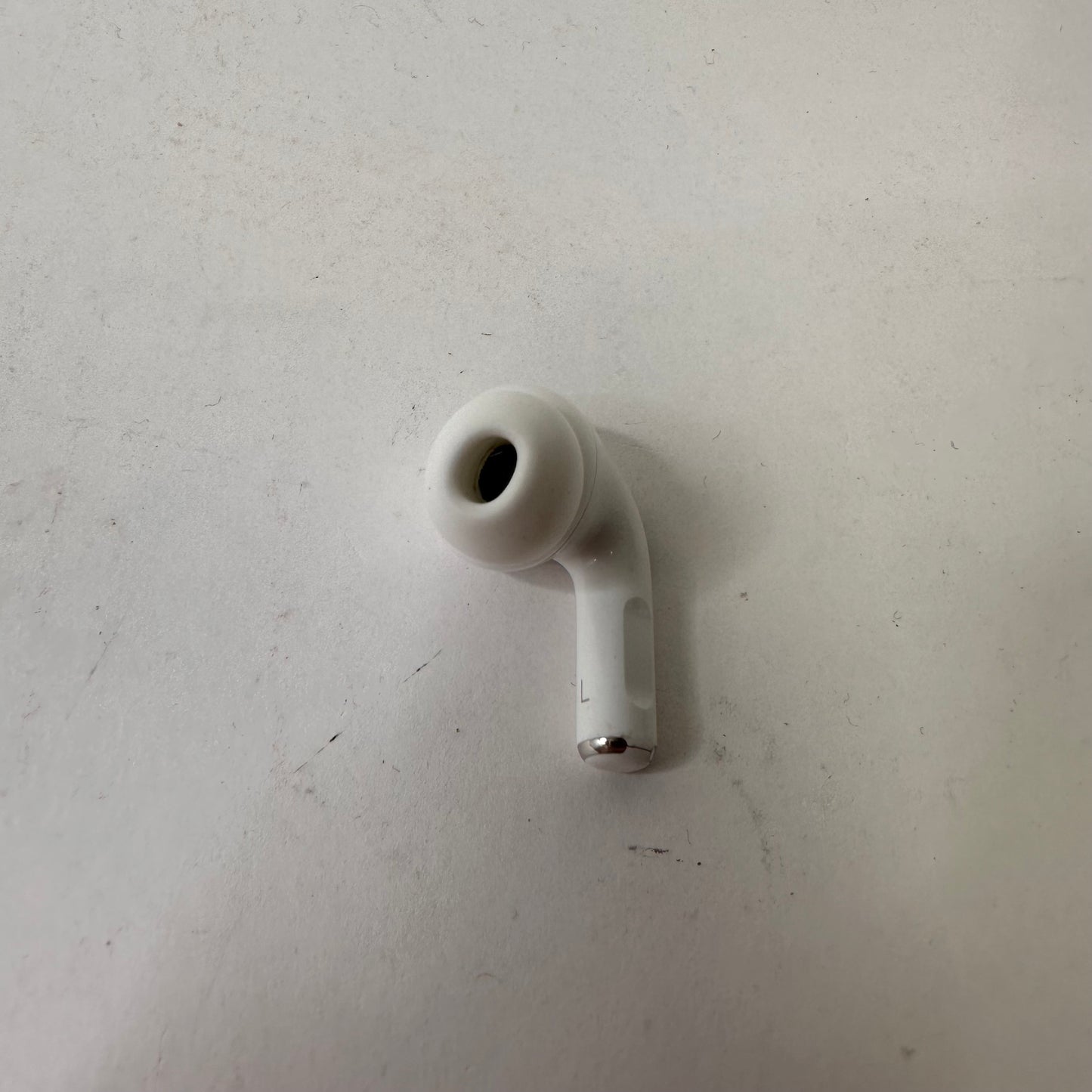 Apple AirPods Pro 2nd Gen with MagSafe Charging Case A2699 A2698 A2700 MQD83AM/A