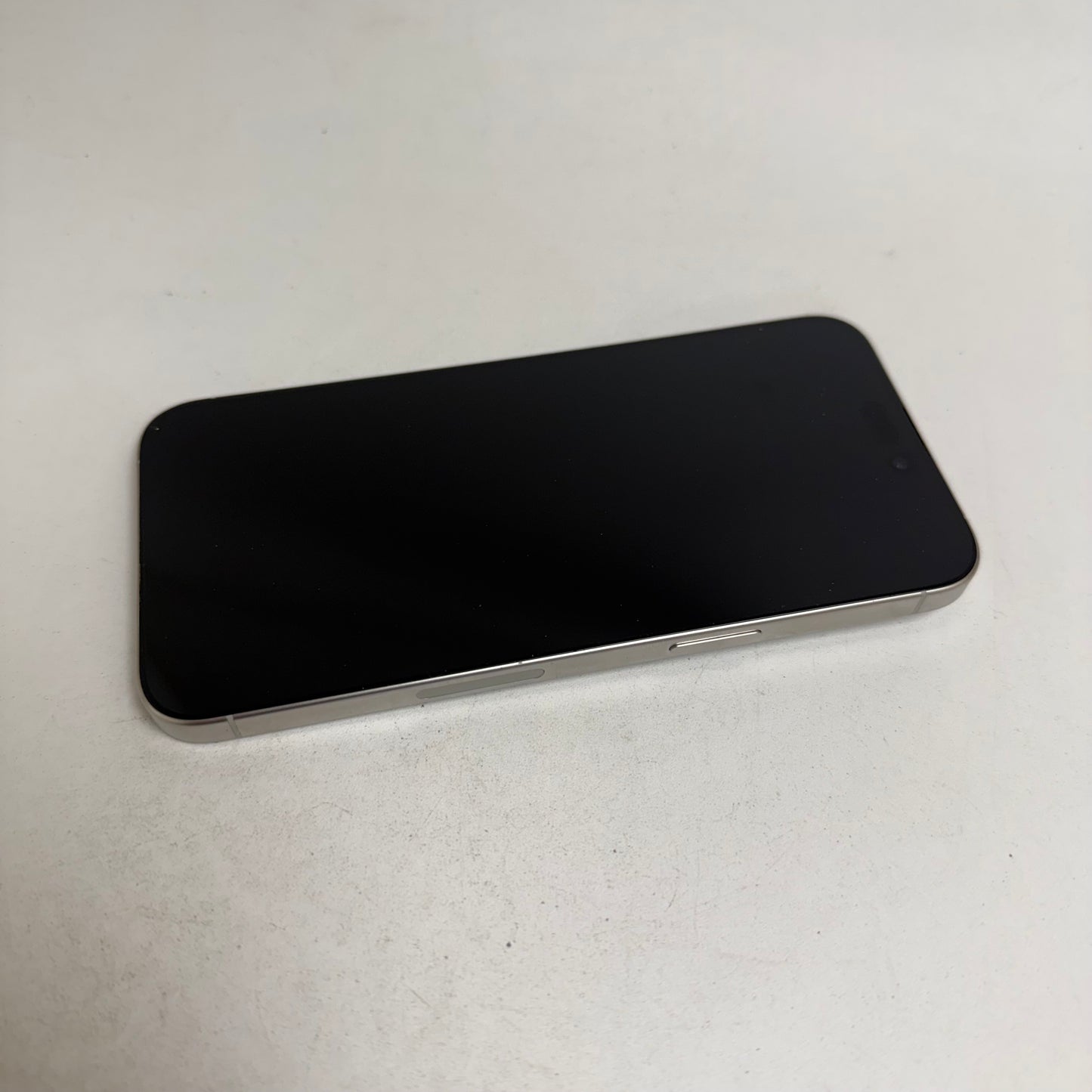 Factory Unlocked Apple iPhone 15 Pro Max 256GB White Titanium MU673LL/A