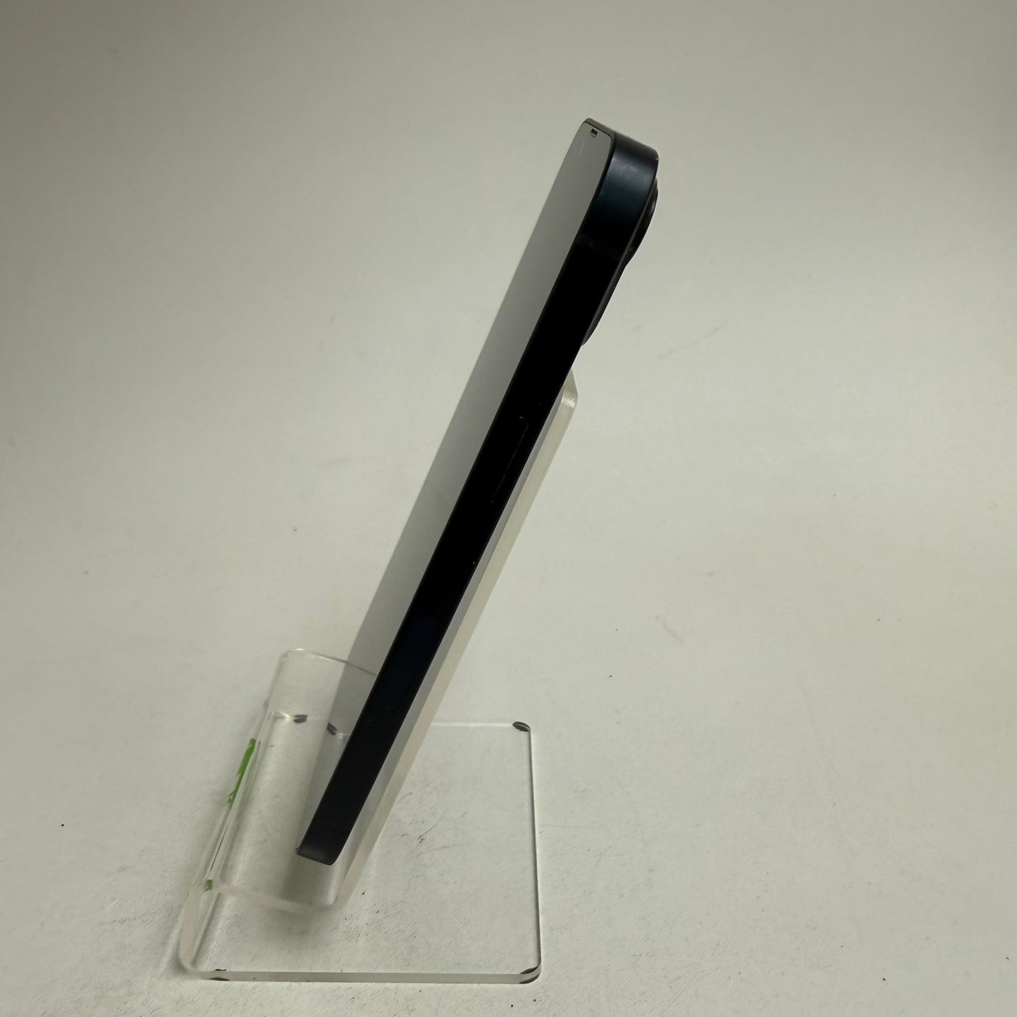 Factory Unlocked Apple iPhone 13 128GB Midnight ML933LL/A