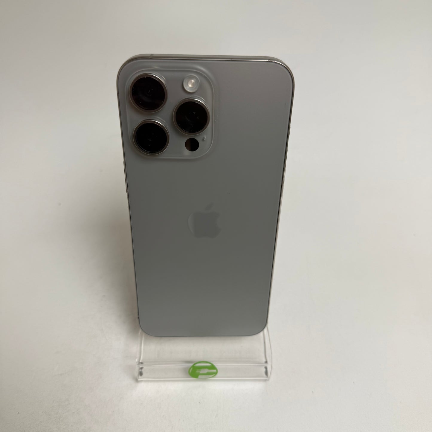 Factory Unlocked Apple iPhone 15 Pro Max 256GB Natural Titanium MU683LL/A