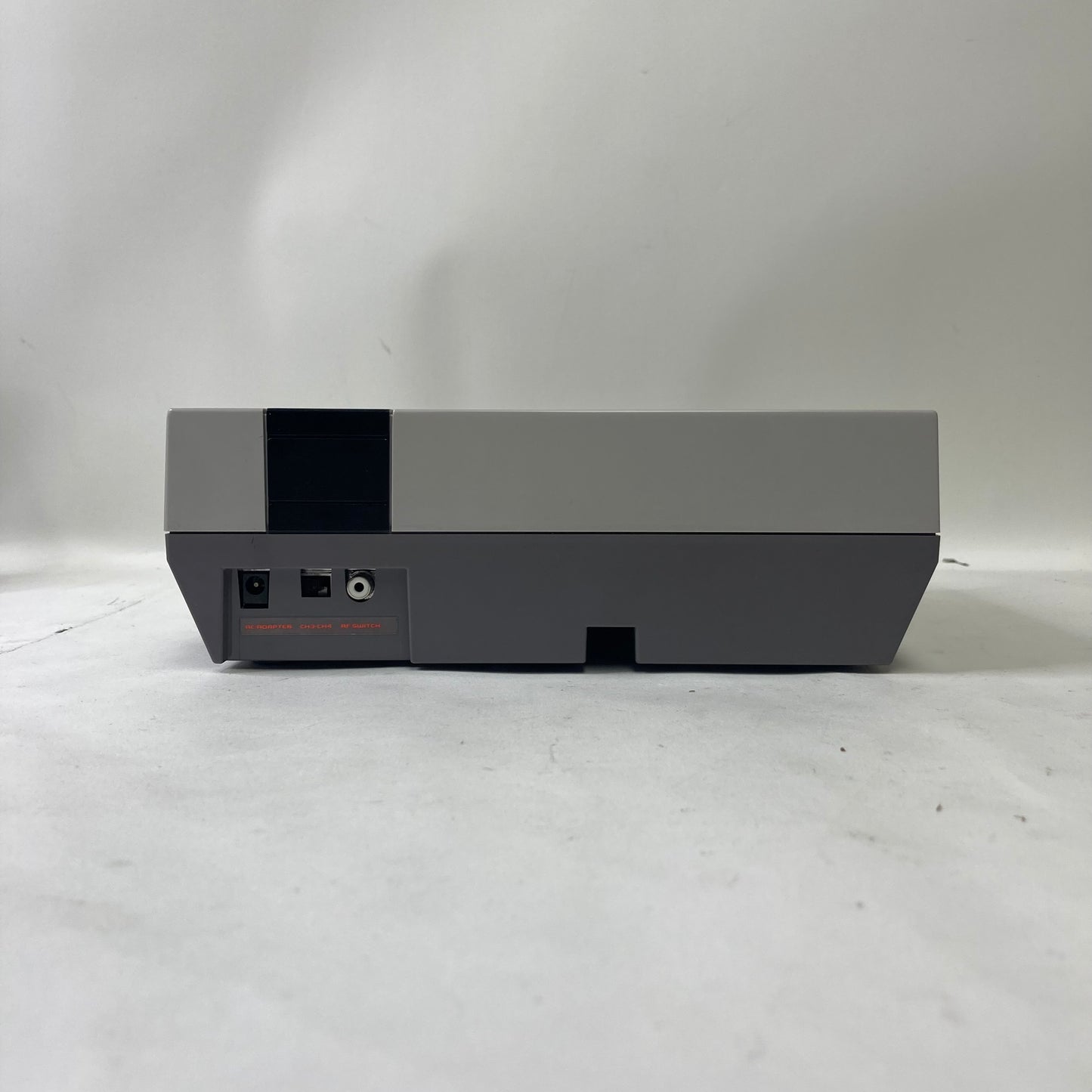 Nintendo Entertainment System NES Video Game Console NES-001 Gray