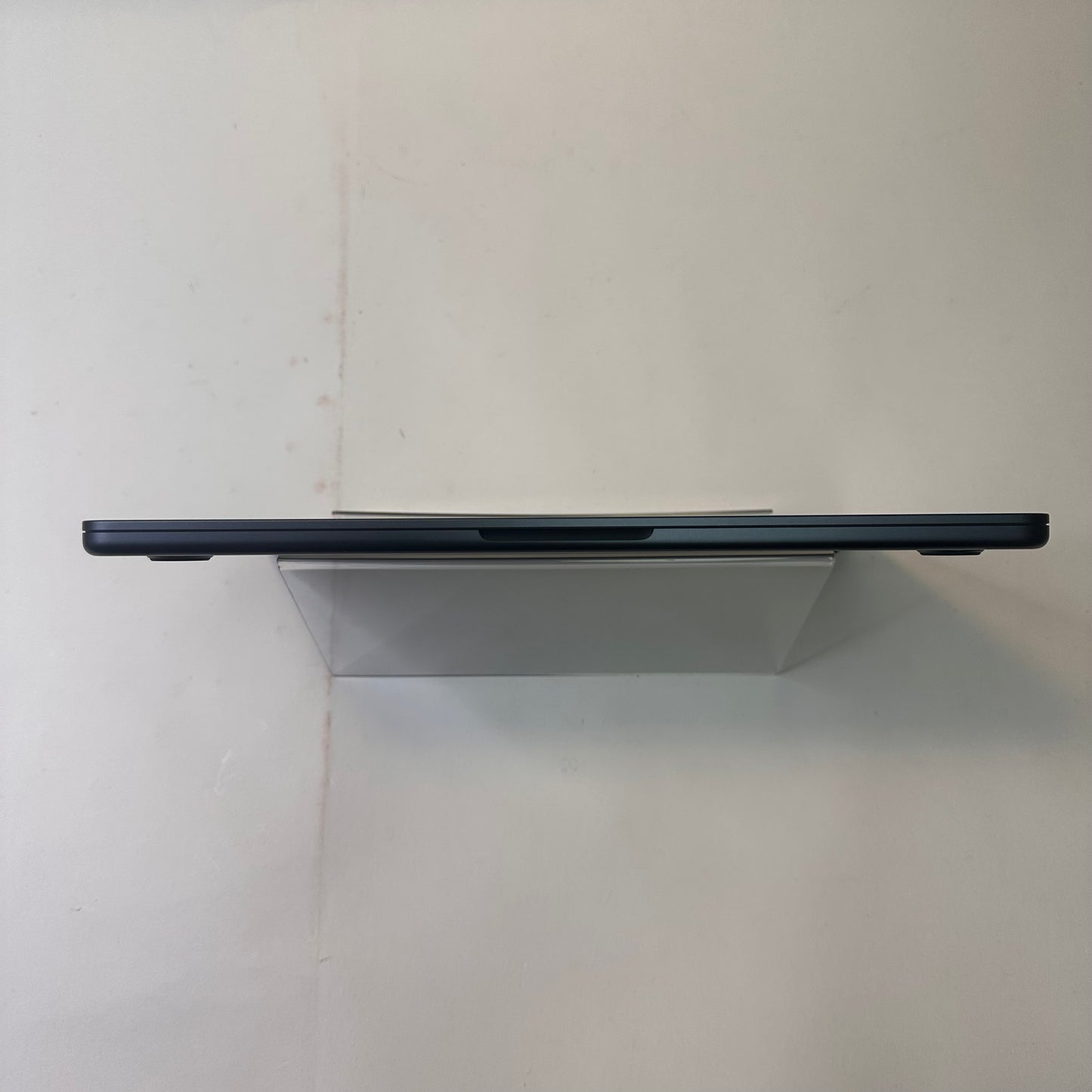 2022 Apple MacBook Air 13.6" M2 8C GPU 3.5GHz 16GB RAM 256GB SSD A2681