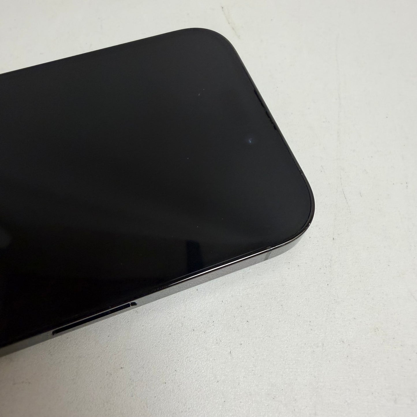 Broken Unlocked Apple iPhone 14 Pro 1TB 26.2  MQ2E3LL/A Bad Batt