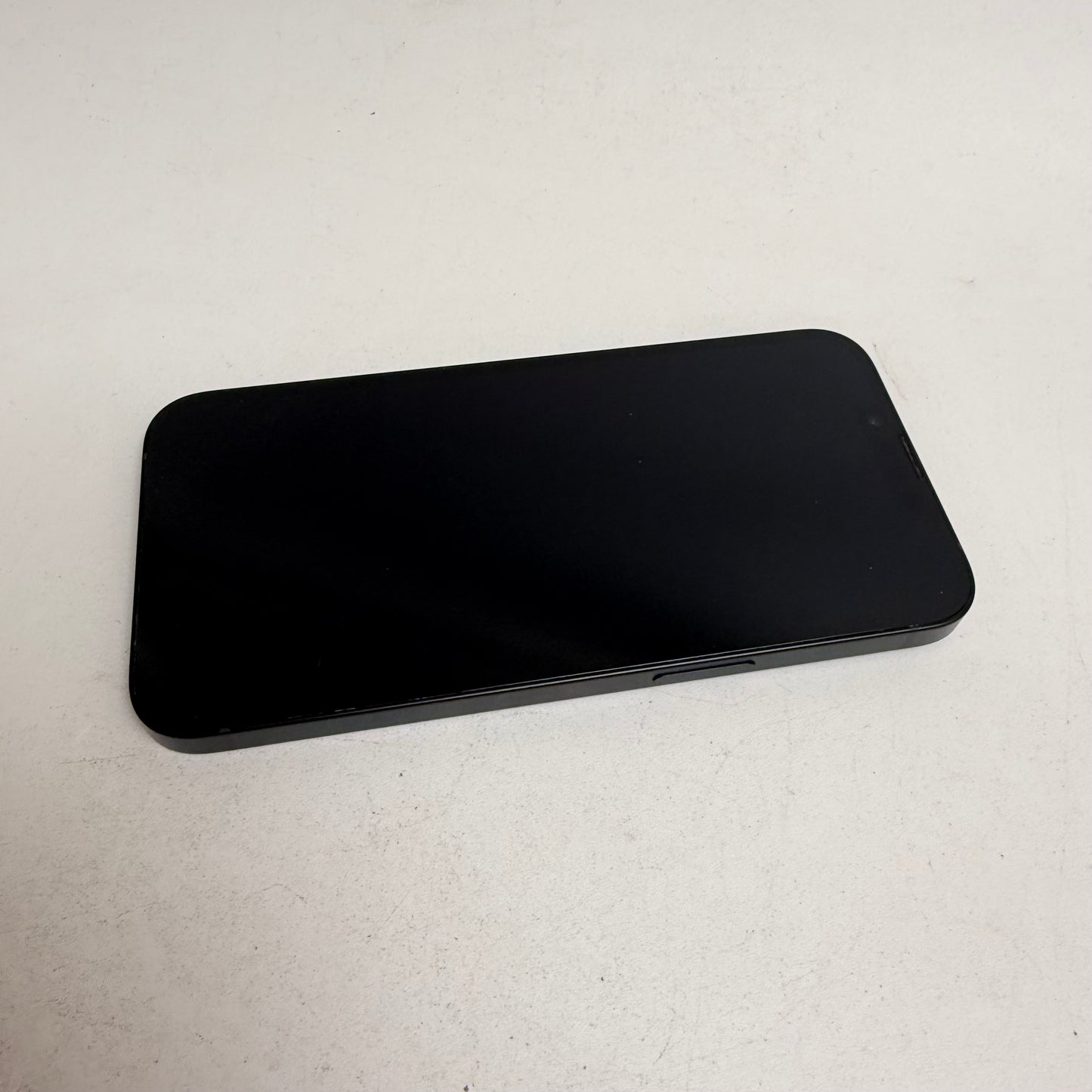 Factory Unlocked Apple iPhone 16e 128GB Black MD0D4LL/A