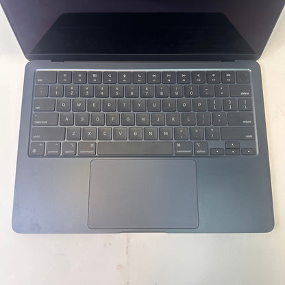 2022 Apple MacBook Air 13.6" M2 8C GPU 3.5GHz 16GB RAM 256GB SSD A2681