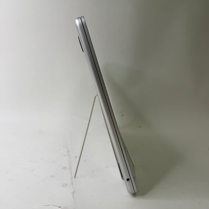 2022 Apple MacBook Air 13.6" M2 8 Core 3.5GHz 8GB RAM 256GB SSD A2681