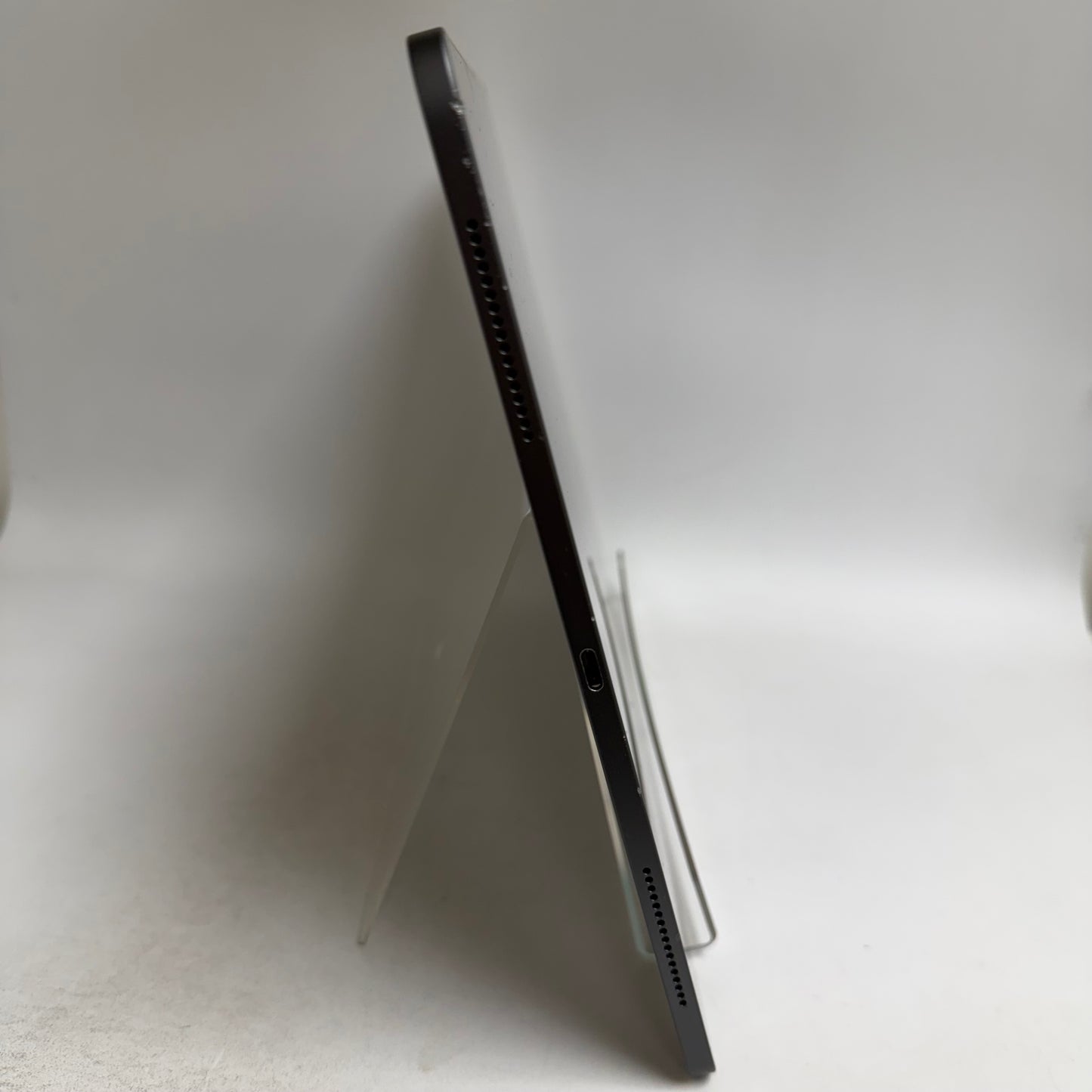 WiFi Only Apple iPad Pro 12.9" 4th Gen 512GB Space Gray MXAV2LL/A