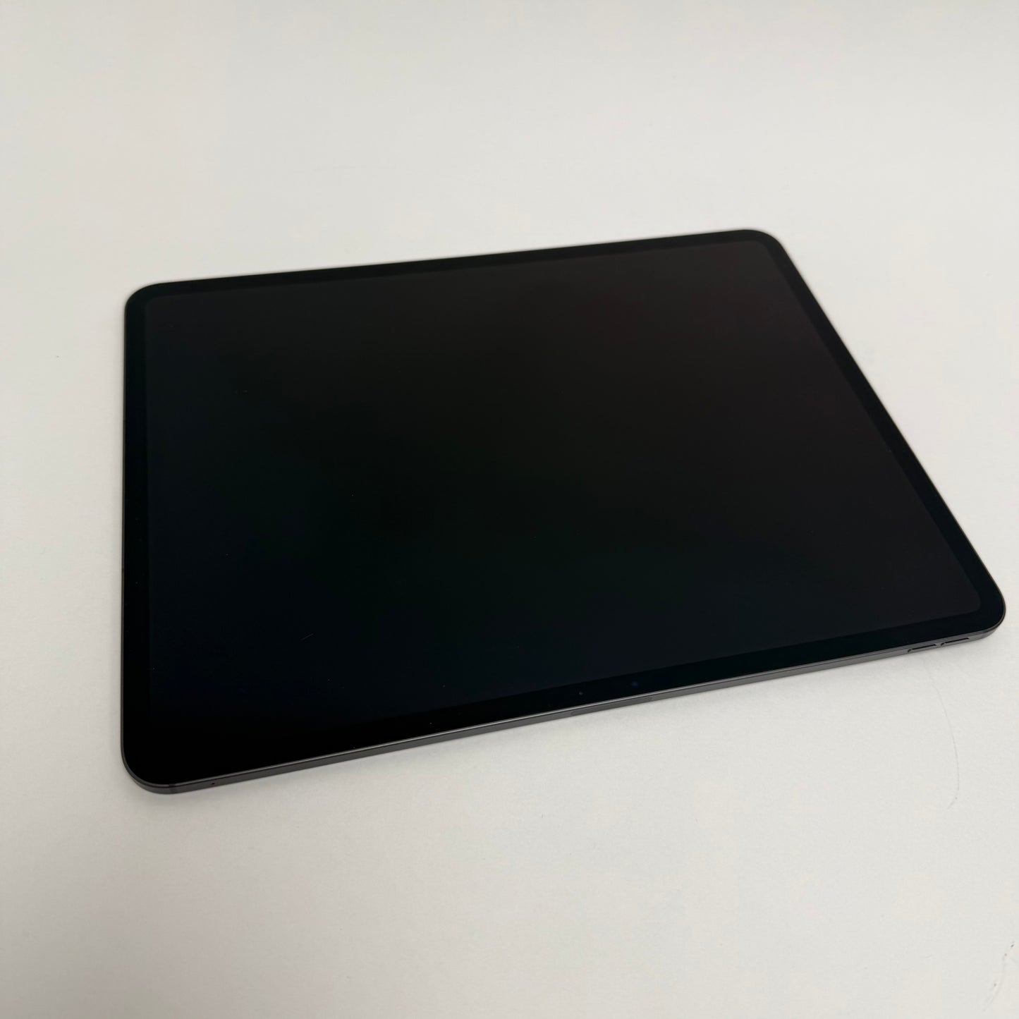 Factory Unlocked Apple iPad Pro 13" M5 256GB Space Black ME7W4LL/A
