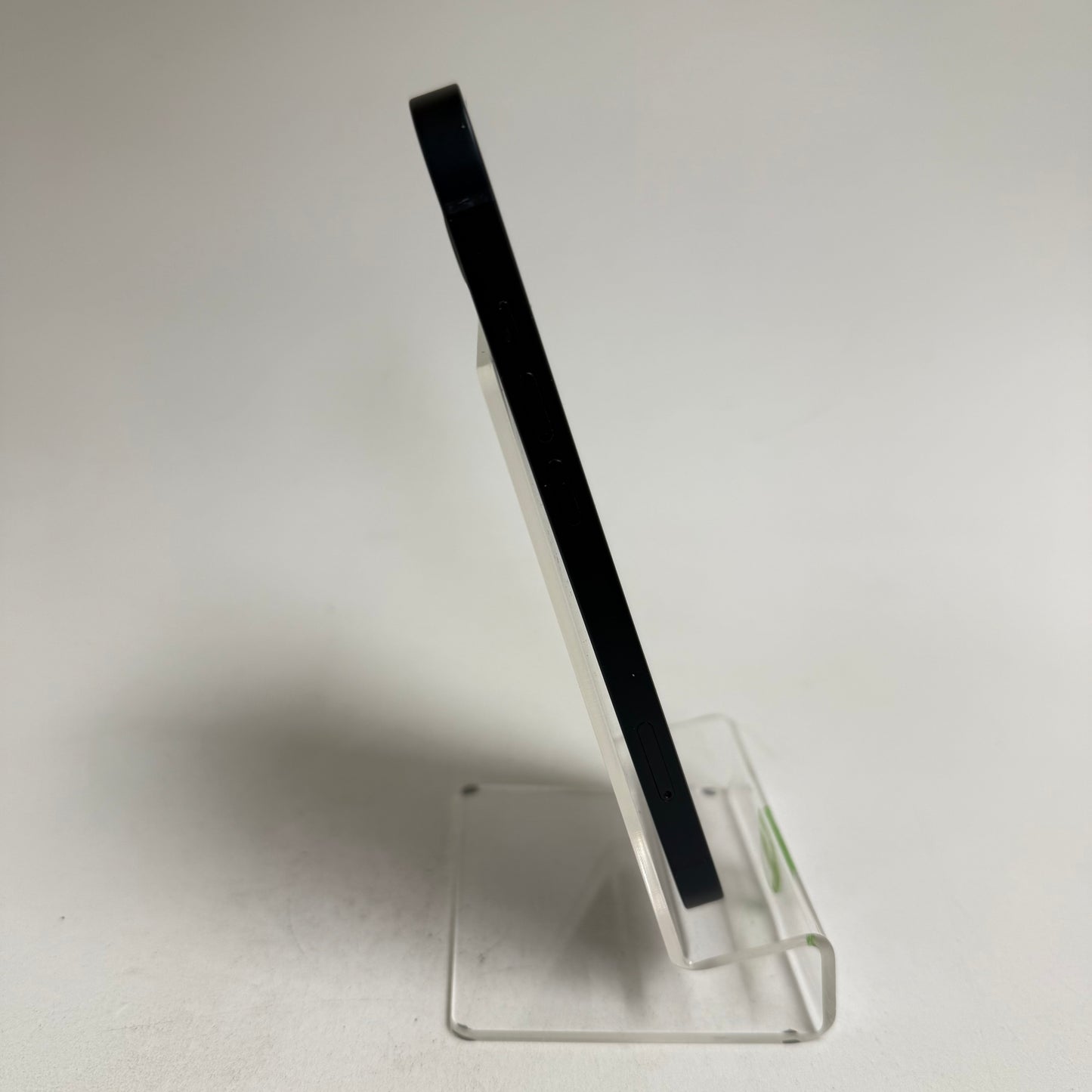 Factory Unlocked Apple iPhone 13 128GB Midnight ML933LL/A