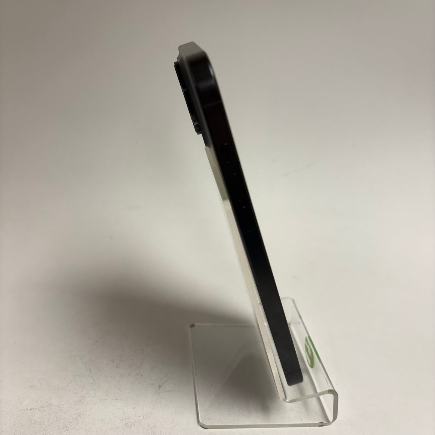 Factory Unlocked Apple iPhone 16 Pro Max 256GB Black Titanium MYW33LL/A