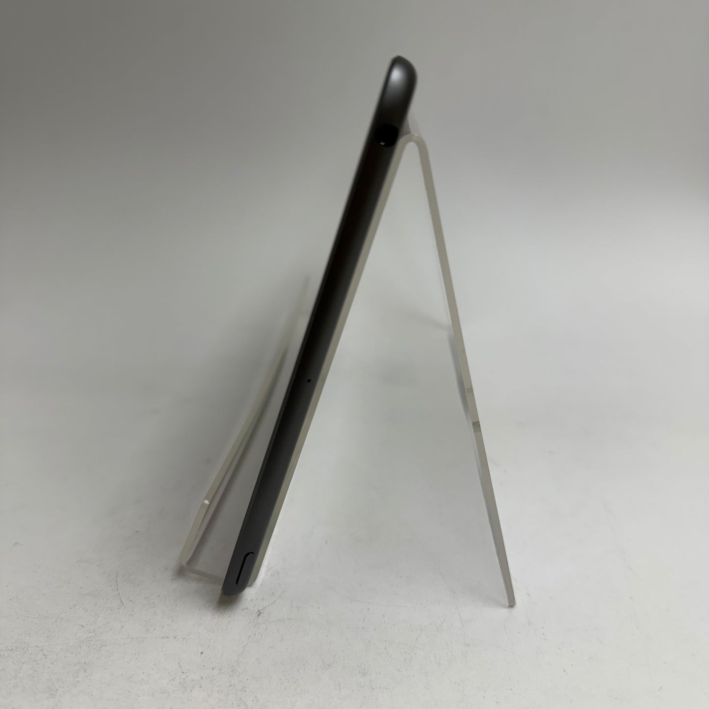 WiFi Only Apple iPad Mini 5th Gen 64GB Space Gray MUQW2LL/A