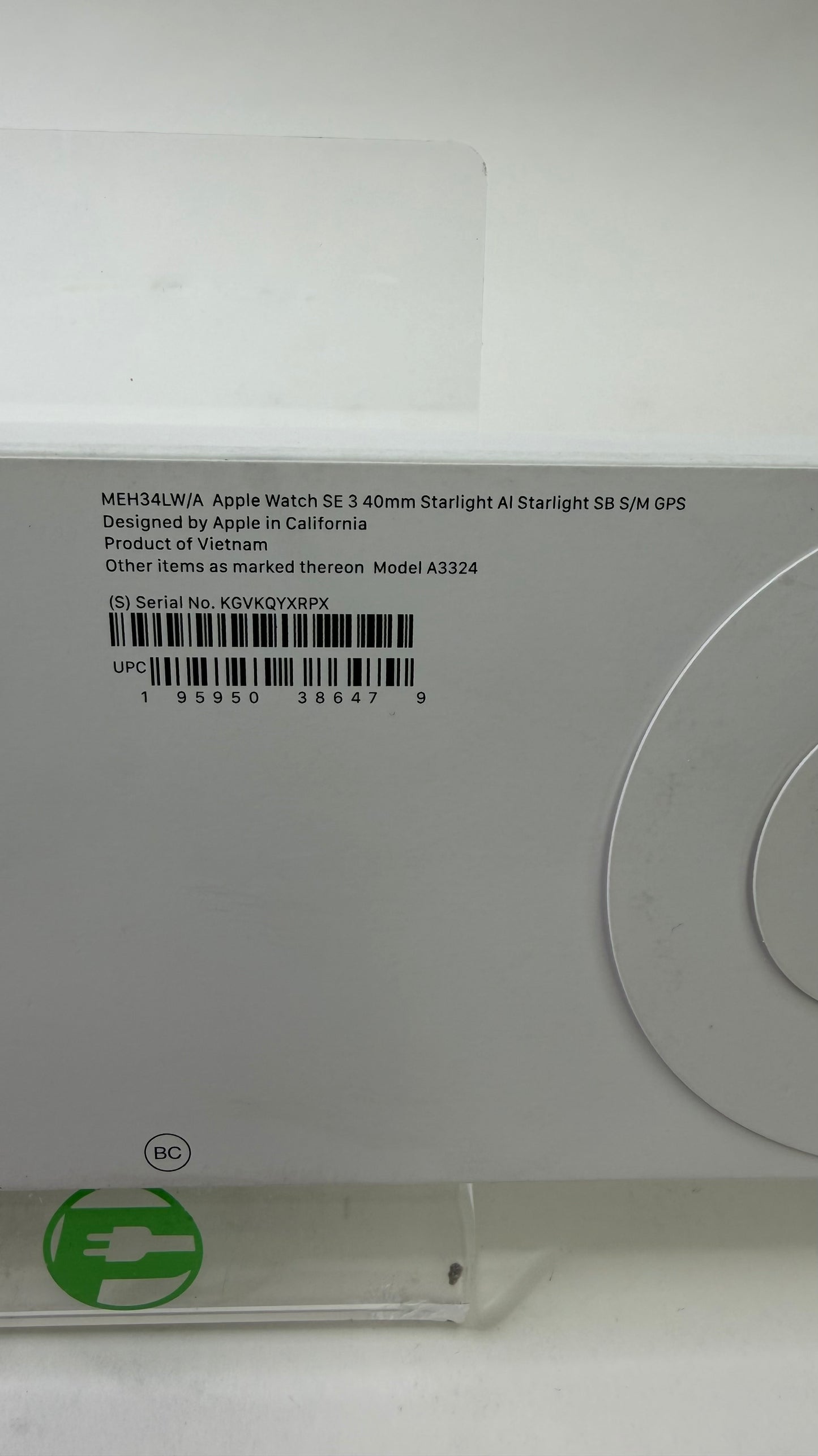 New GPS Only Apple Watch SE 3 40MM Starlight Aluminum Sport Band MEH34LW/A