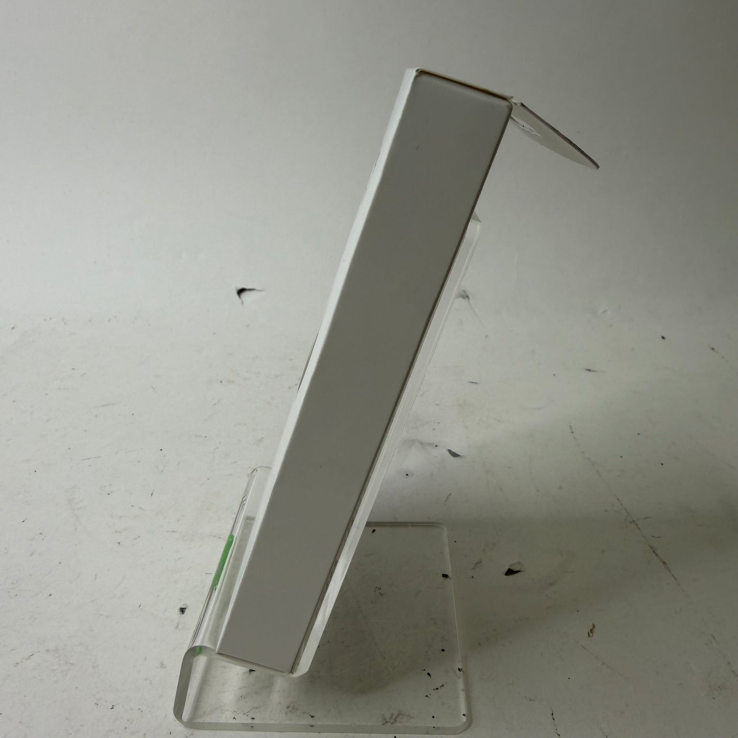 New Apple AirTag 4 Pack White MX542LL/A