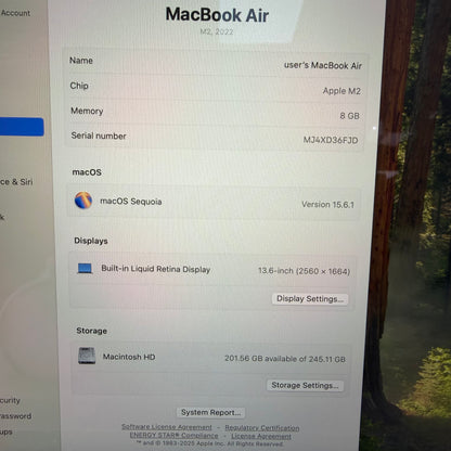 2022 Apple MacBook Air 13.6" M2 8 Core 3.5GHz 8GB RAM 256GB SSD A2681