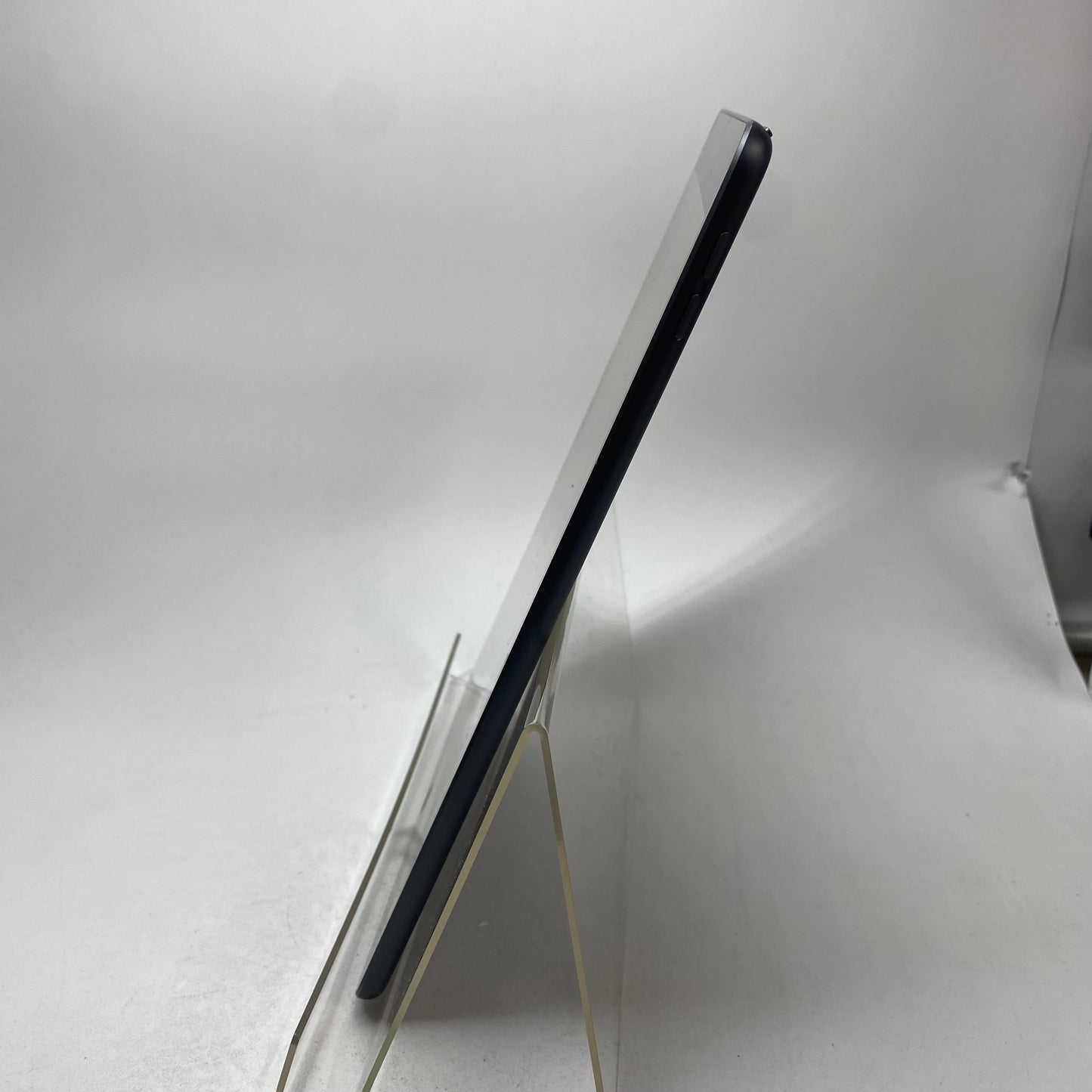 WiFi Only Apple iPad 7th Gen 32GB Space Gray MW742LL/A