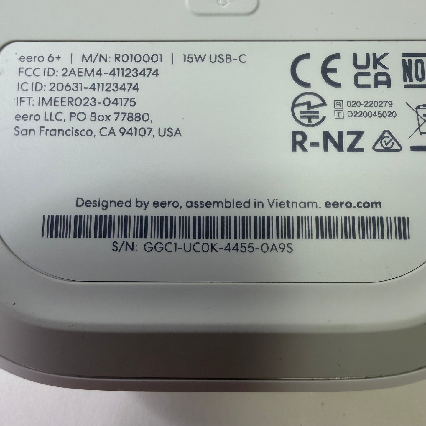 eero 6+ Dual Band WiFi 6 R010001 Dual-band mesh Wi-Fi 6 Router