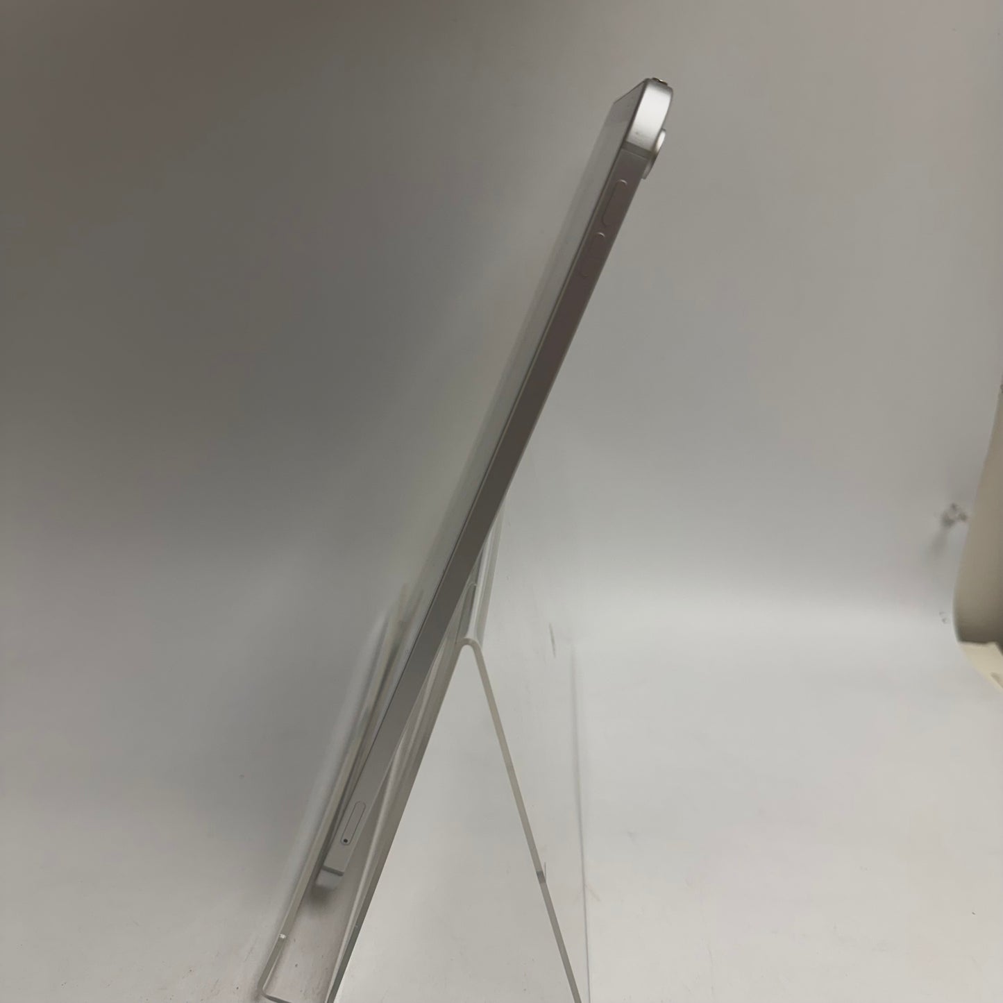 Factory Unlocked Apple iPad 10th Gen 64GB Silver MQ6J3LL/A