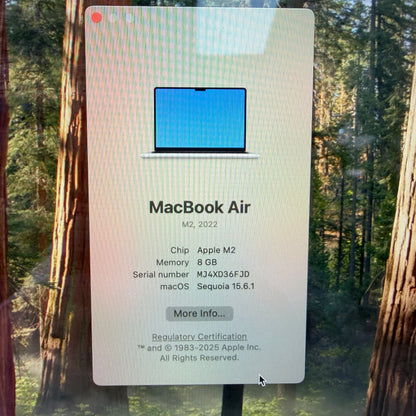 2022 Apple MacBook Air 13.6" M2 8 Core 3.5GHz 8GB RAM 256GB SSD A2681